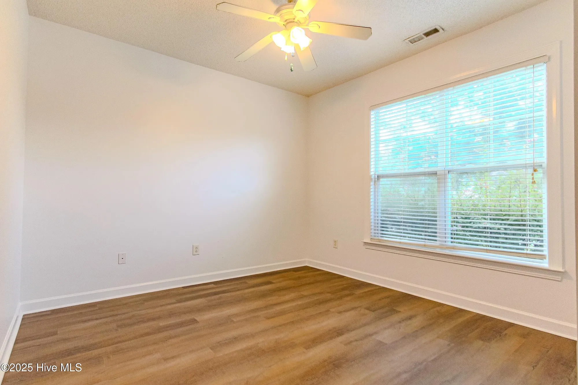 Property Slideshow image 37 of 61 | 1005 meadowlands trl, Calabash, NC, 28467