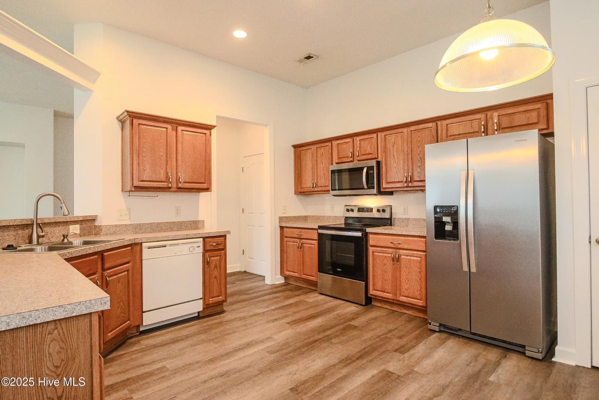 Property Slideshow image 5 of 61 | 1005 meadowlands trl, Calabash, NC, 28467