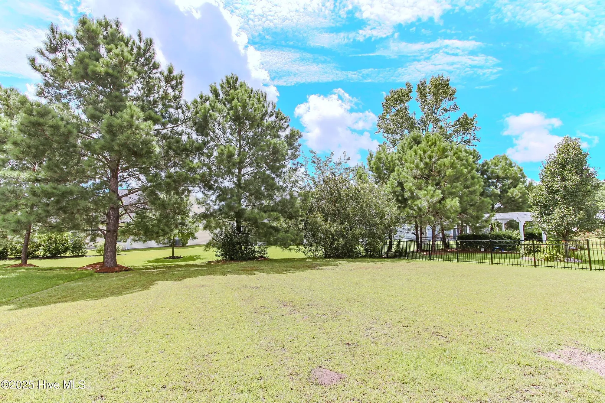 Property Slideshow image 46 of 61 | 1005 meadowlands trl, Calabash, NC, 28467