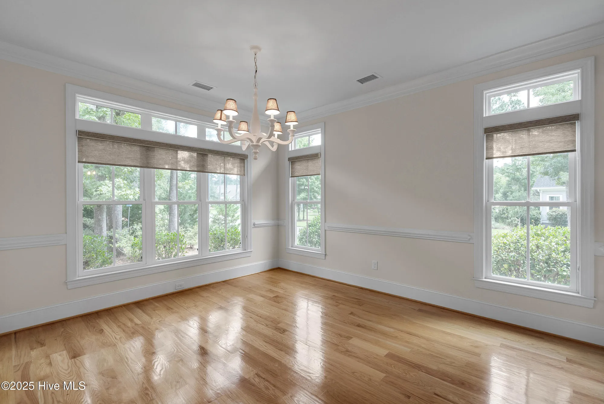 Property Slideshow image 13 of 84 | 402 cornubia dr, Castle Hayne, NC, 28429