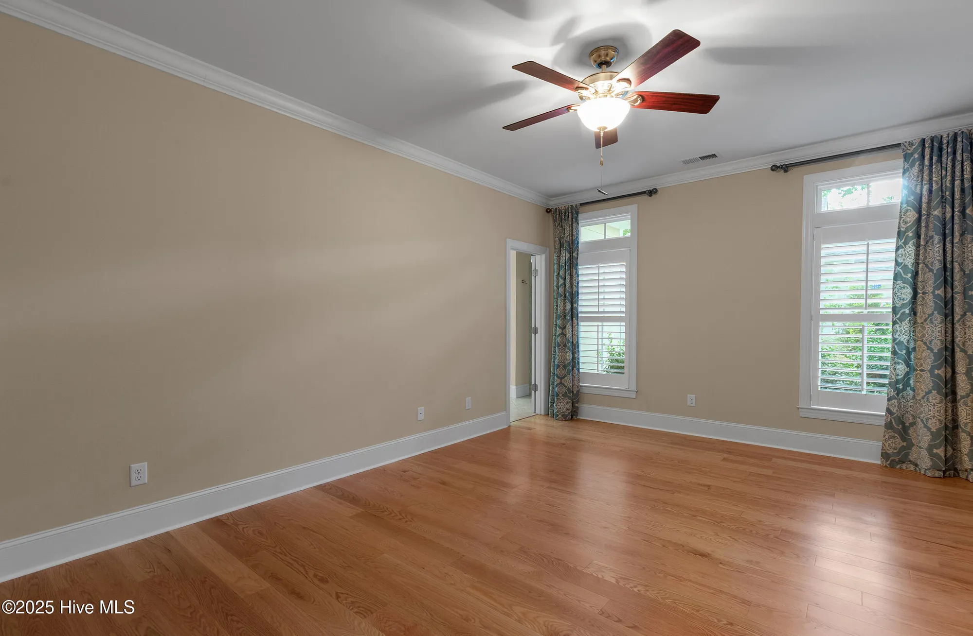 Property Slideshow image 31 of 84 | 402 cornubia dr, Castle Hayne, NC, 28429