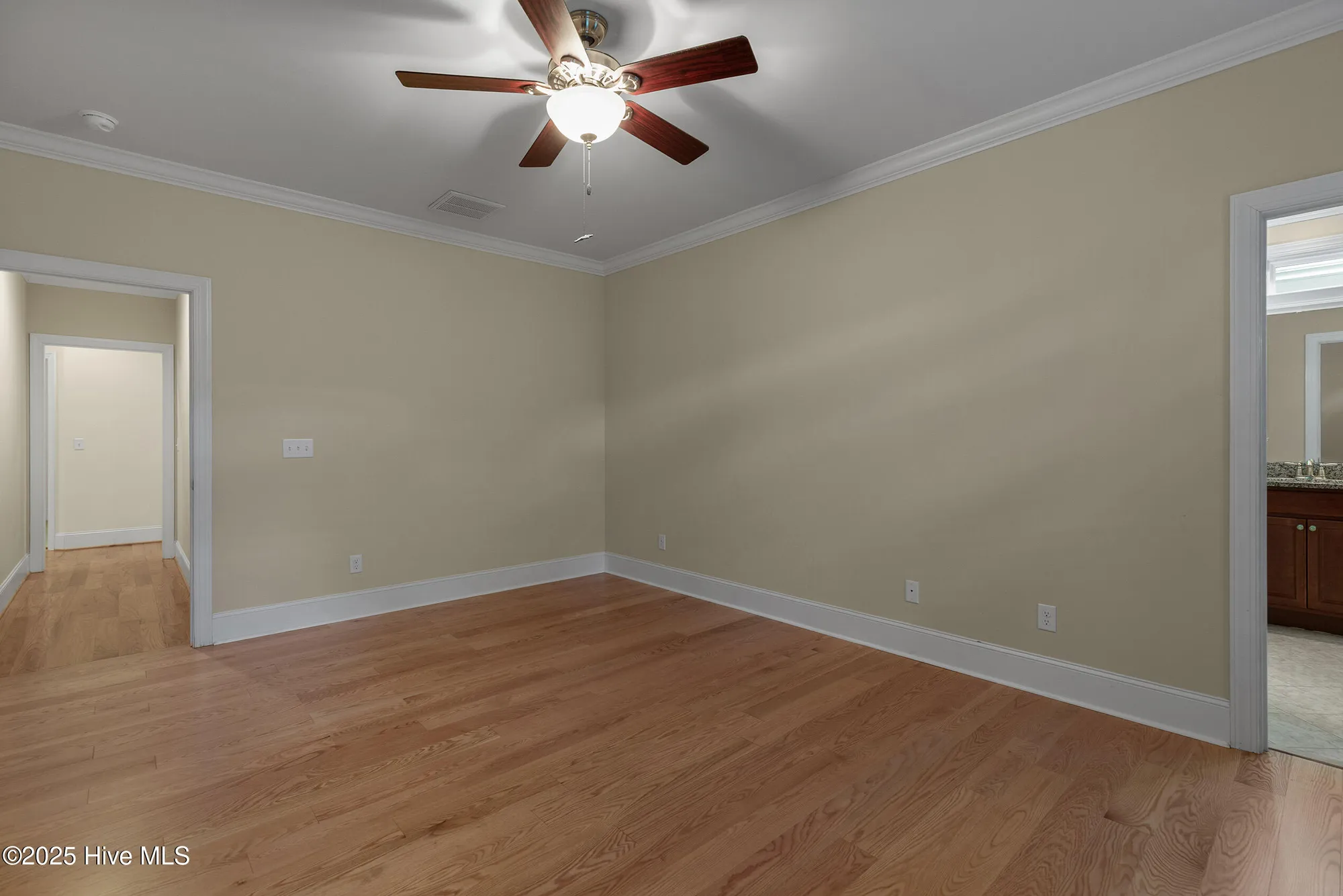 Property Slideshow image 32 of 84 | 402 cornubia dr, Castle Hayne, NC, 28429