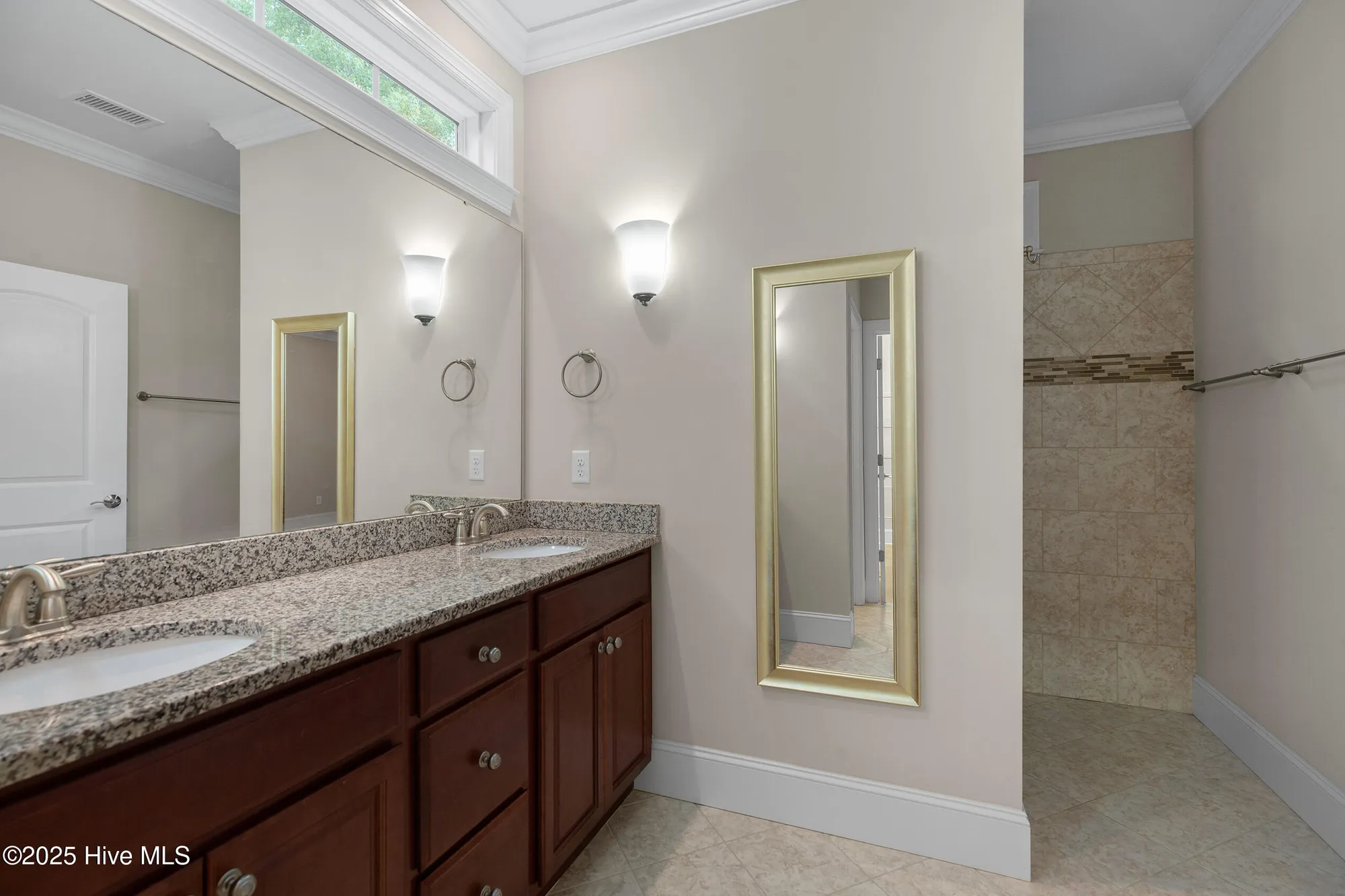 Property Slideshow image 34 of 84 | 402 cornubia dr, Castle Hayne, NC, 28429