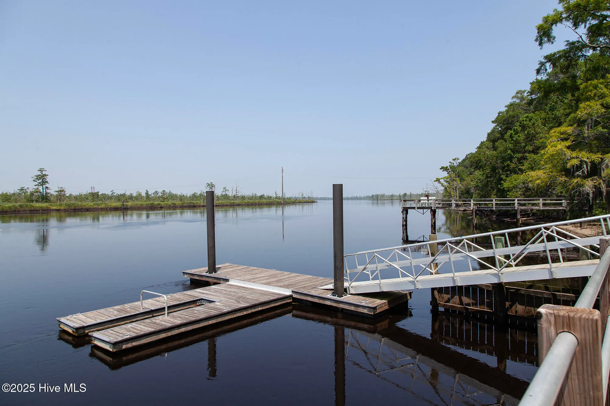 Property Slideshow image 62 of 84 | 402 cornubia dr, Castle Hayne, NC, 28429