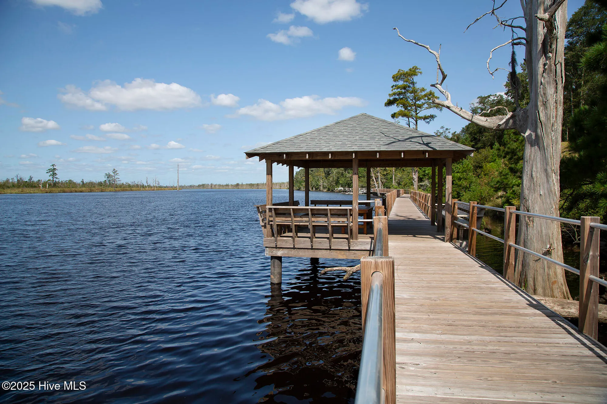 Property Slideshow image 60 of 84 | 402 cornubia dr, Castle Hayne, NC, 28429