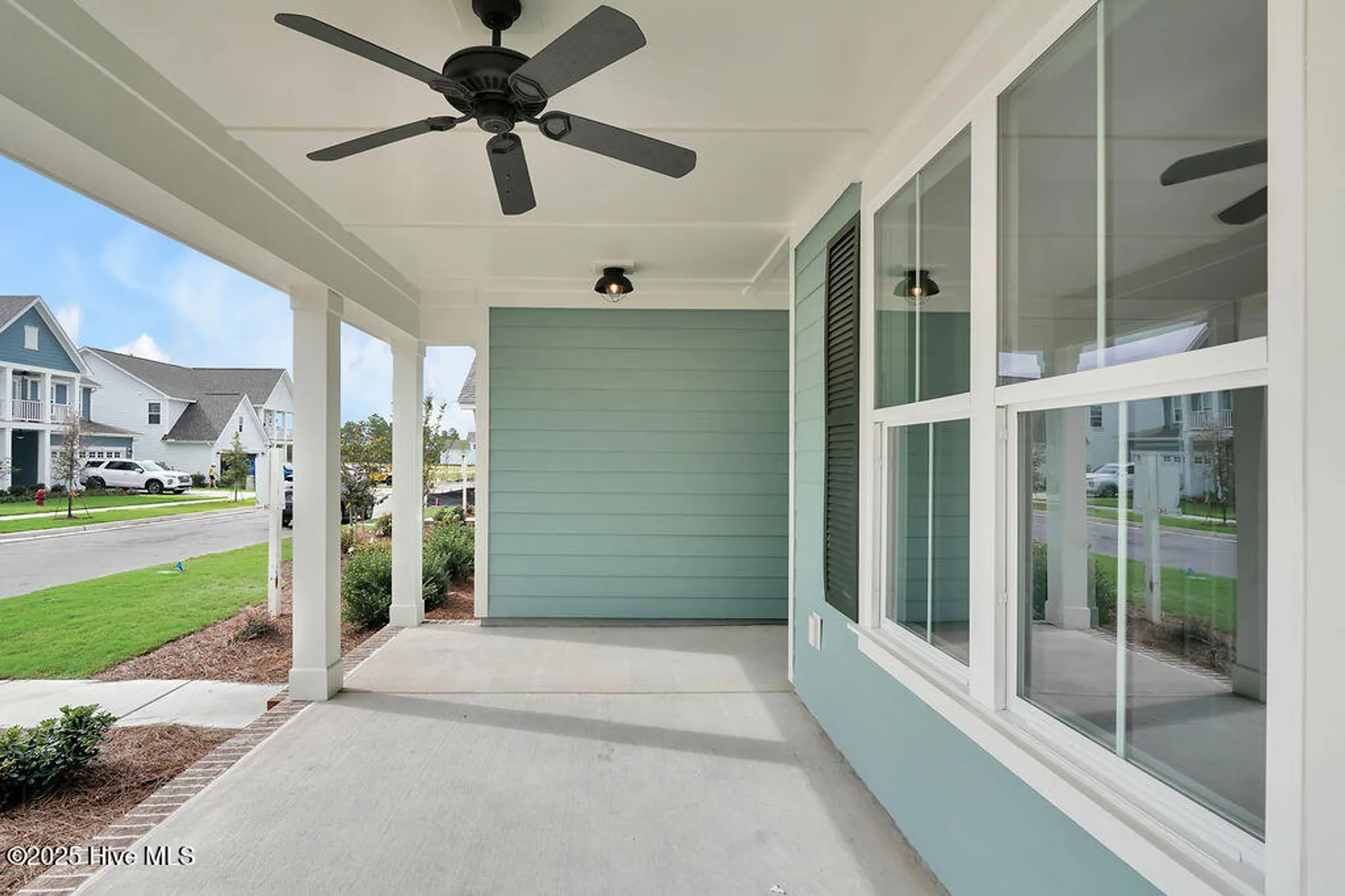 Property Slideshow image 3 of 26 | 250 longhill dr, Wilmington, NC, 28412