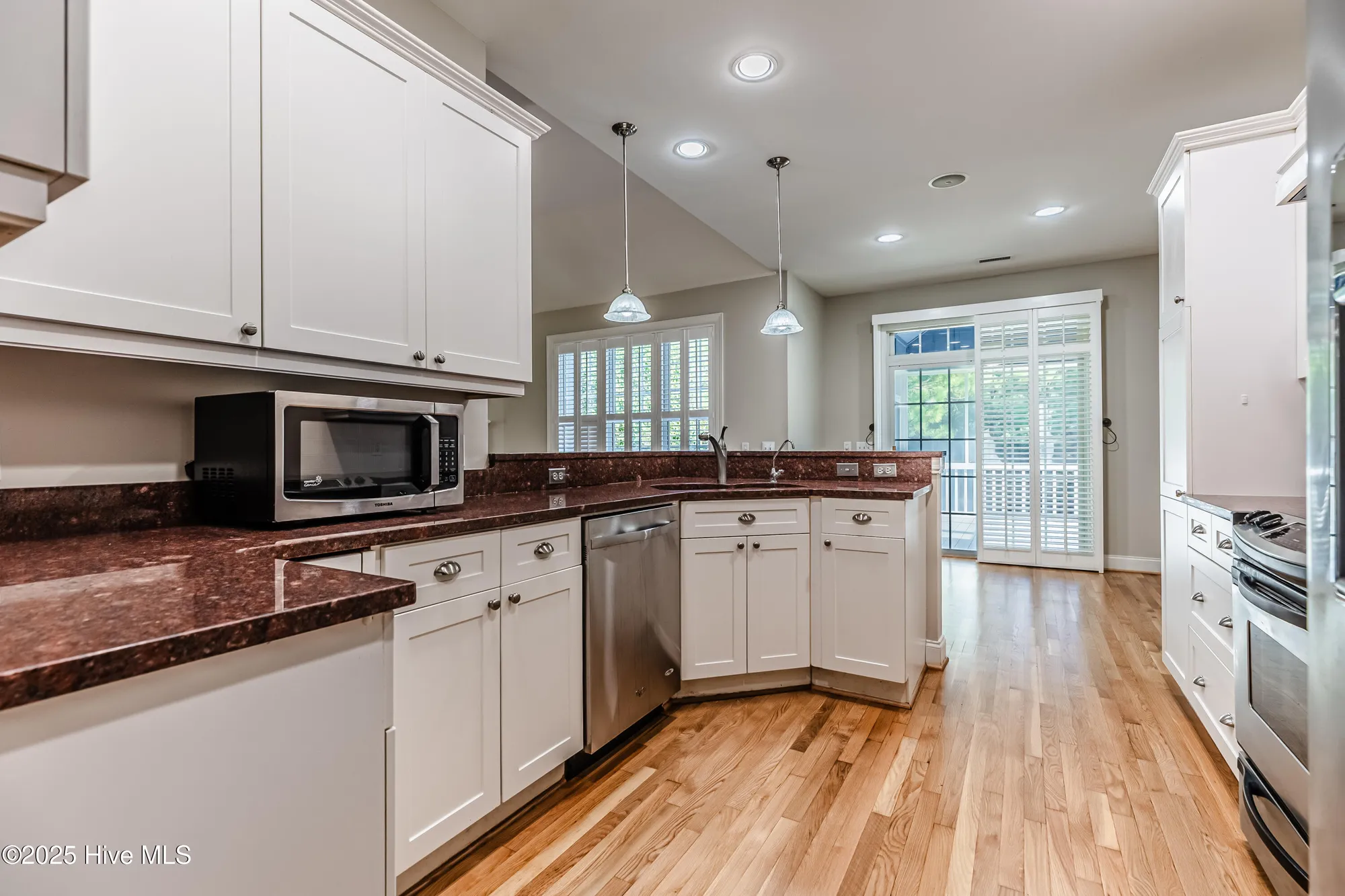 Property Slideshow image 10 of 48 | 3687 wingfoot dr, Southport, NC, 28461