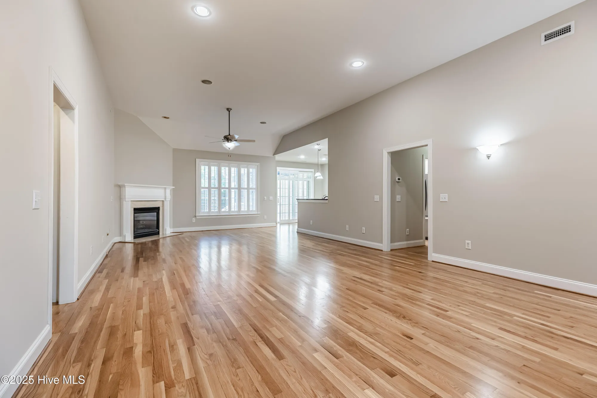 Property Slideshow image 5 of 48 | 3687 wingfoot dr, Southport, NC, 28461