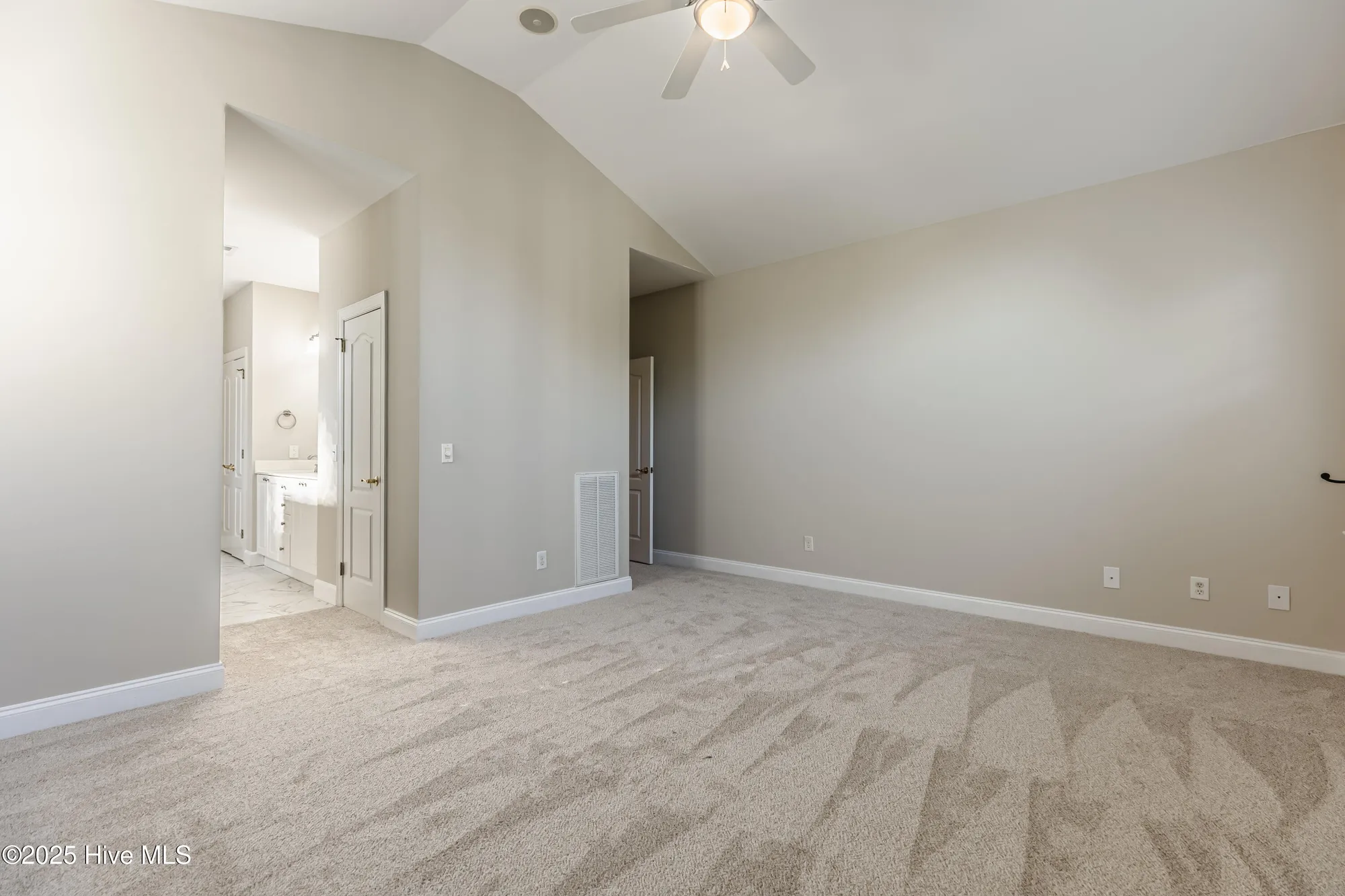 Property Slideshow image 16 of 48 | 3687 wingfoot dr, Southport, NC, 28461