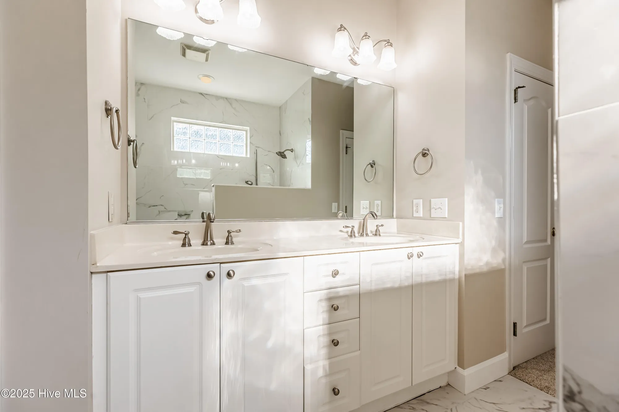 Property Slideshow image 20 of 48 | 3687 wingfoot dr, Southport, NC, 28461