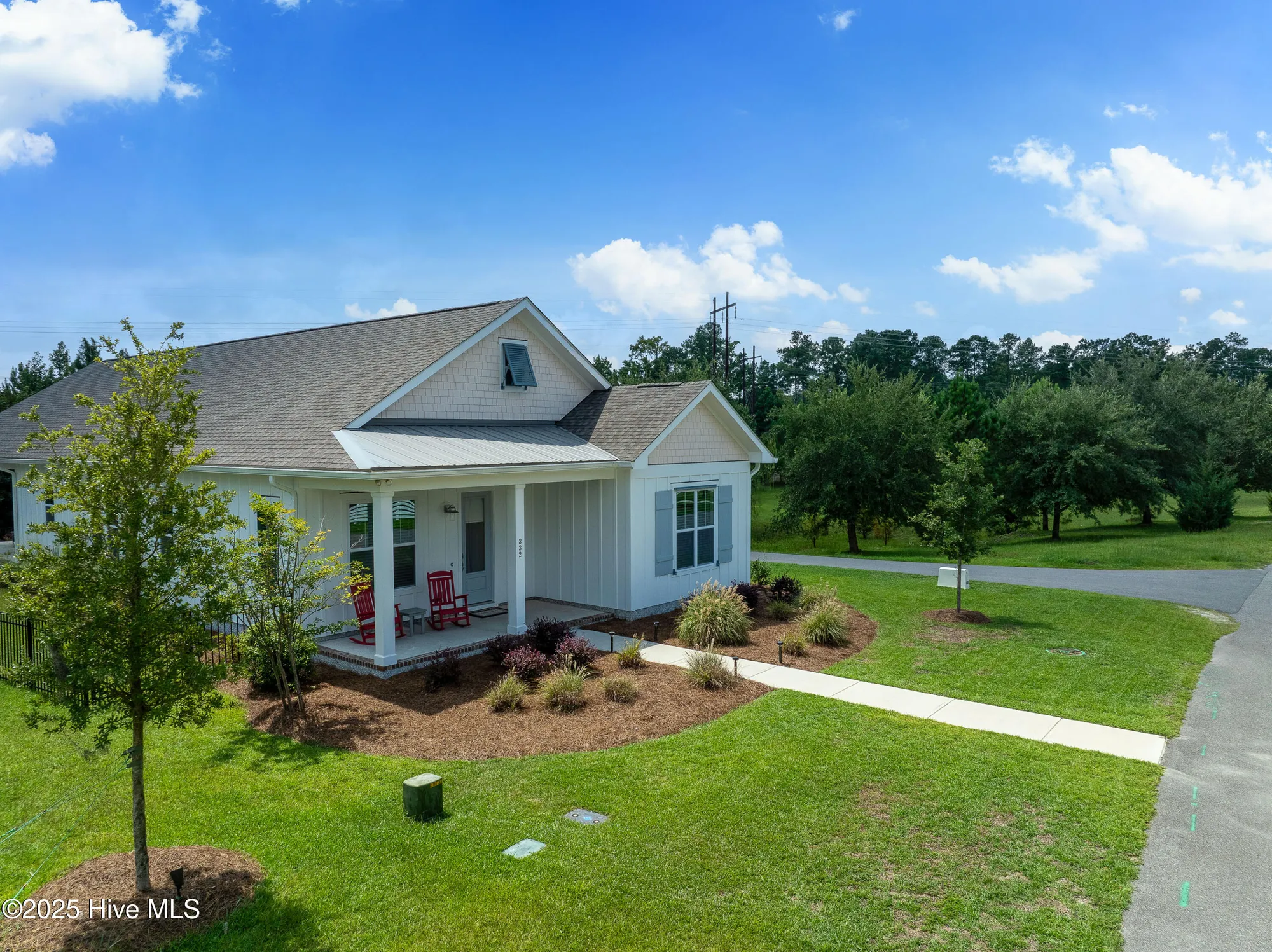 Property Slideshow image 2 of 45 | 332 cornubia dr, Castle Hayne, NC, 28429