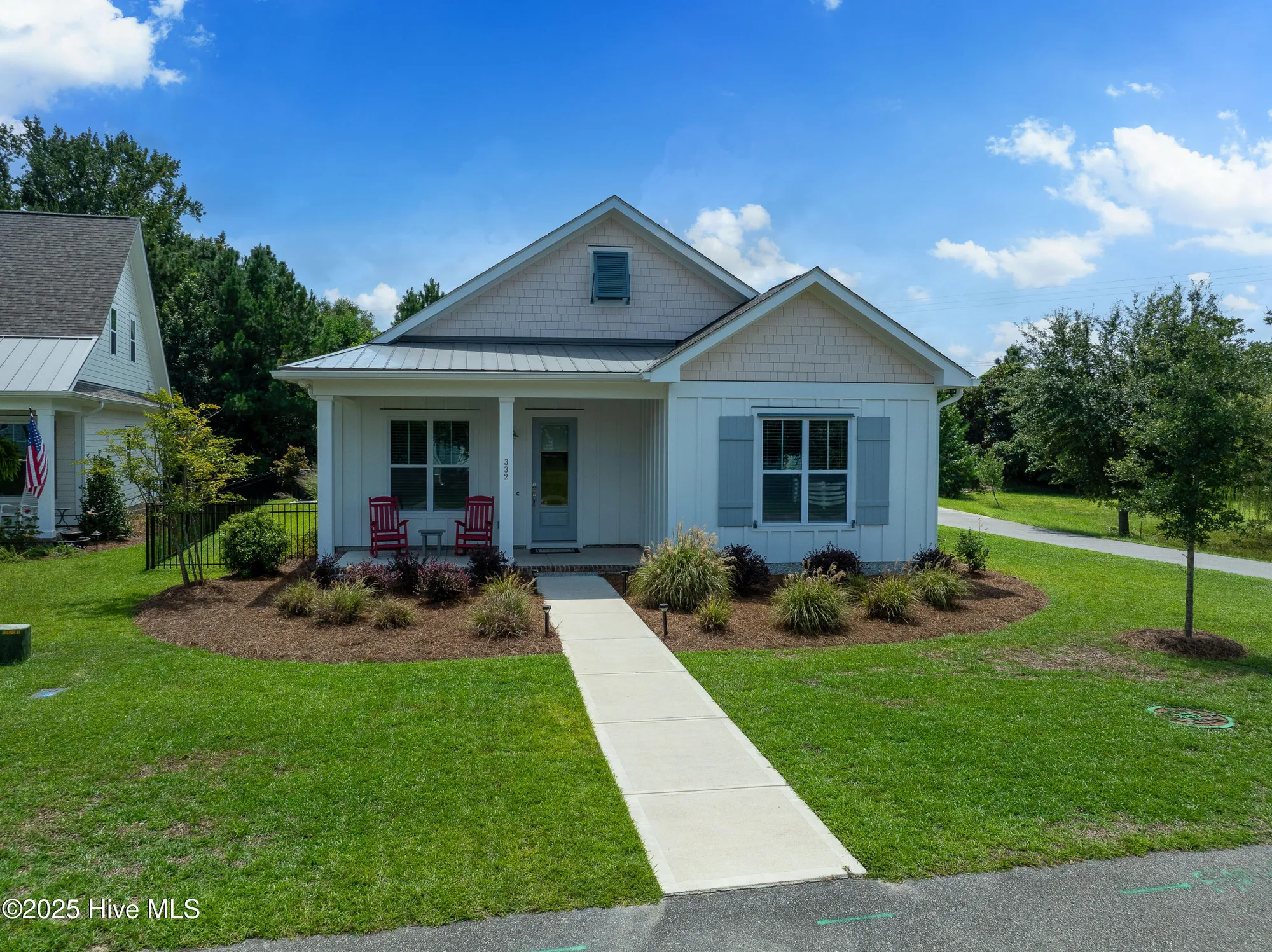 Property Slideshow image 4 of 45 | 332 cornubia dr, Castle Hayne, NC, 28429