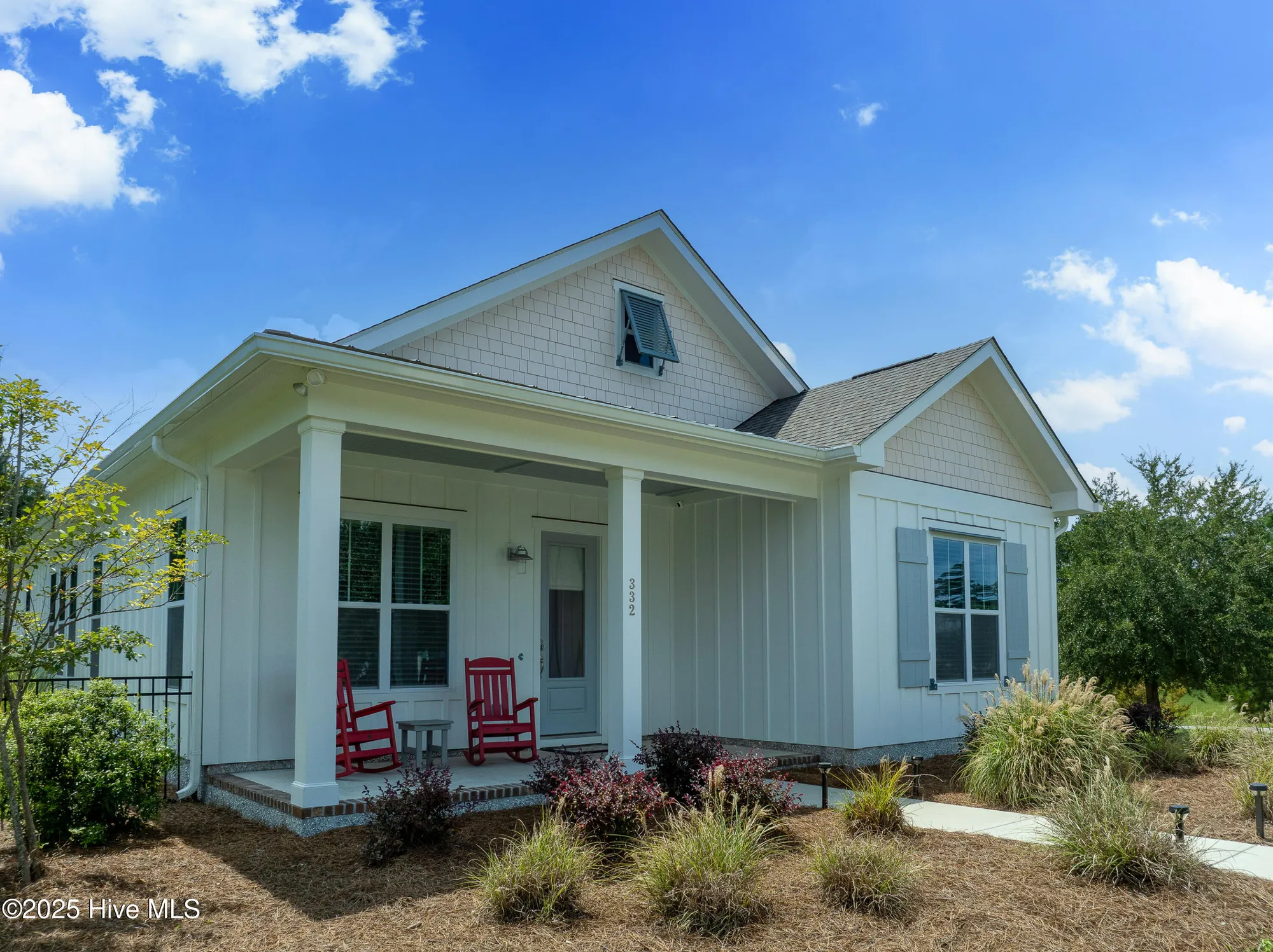 Property Slideshow image 5 of 45 | 332 cornubia dr, Castle Hayne, NC, 28429