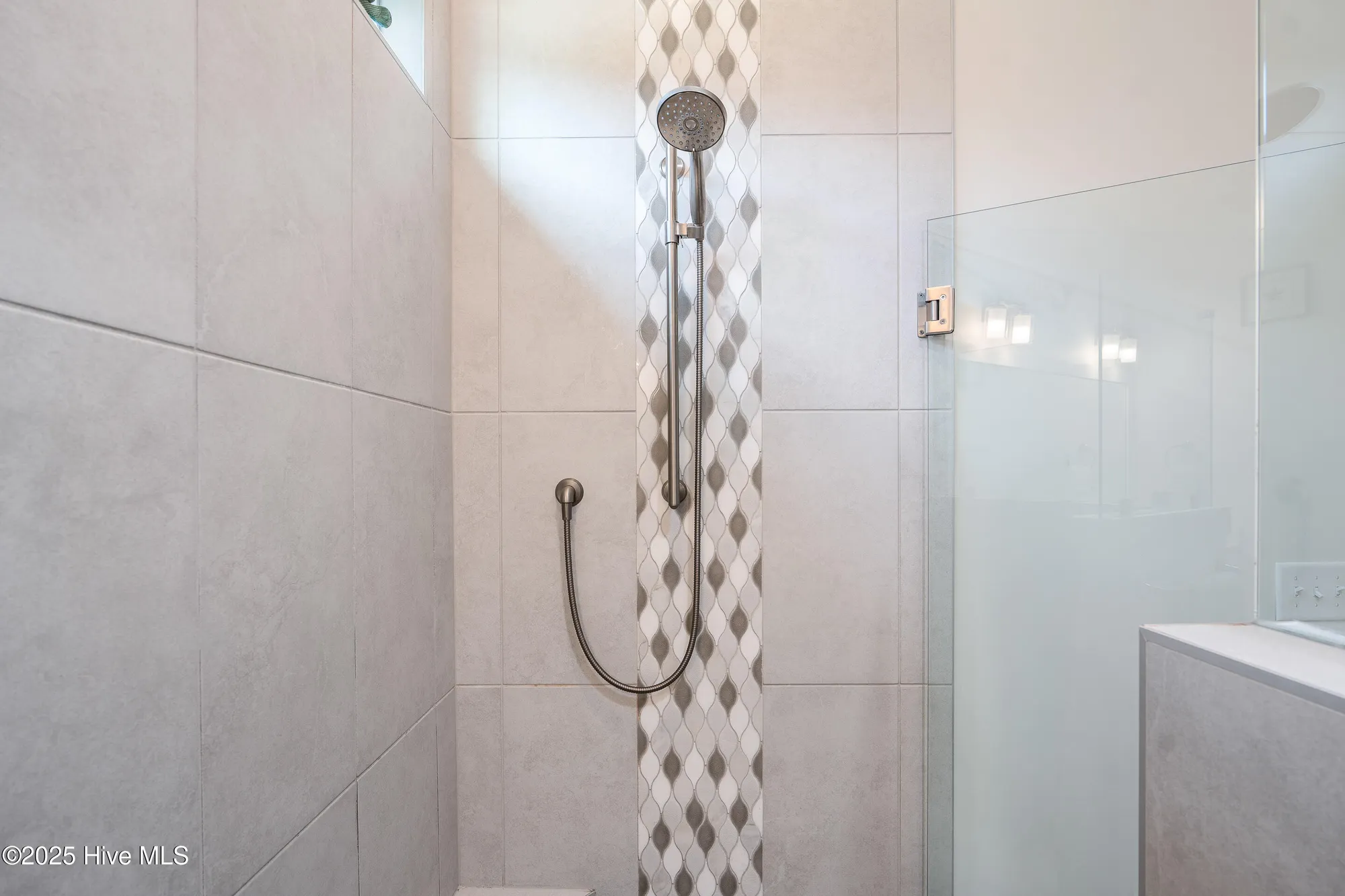 Property Slideshow image 16 of 45 | 332 cornubia dr, Castle Hayne, NC, 28429