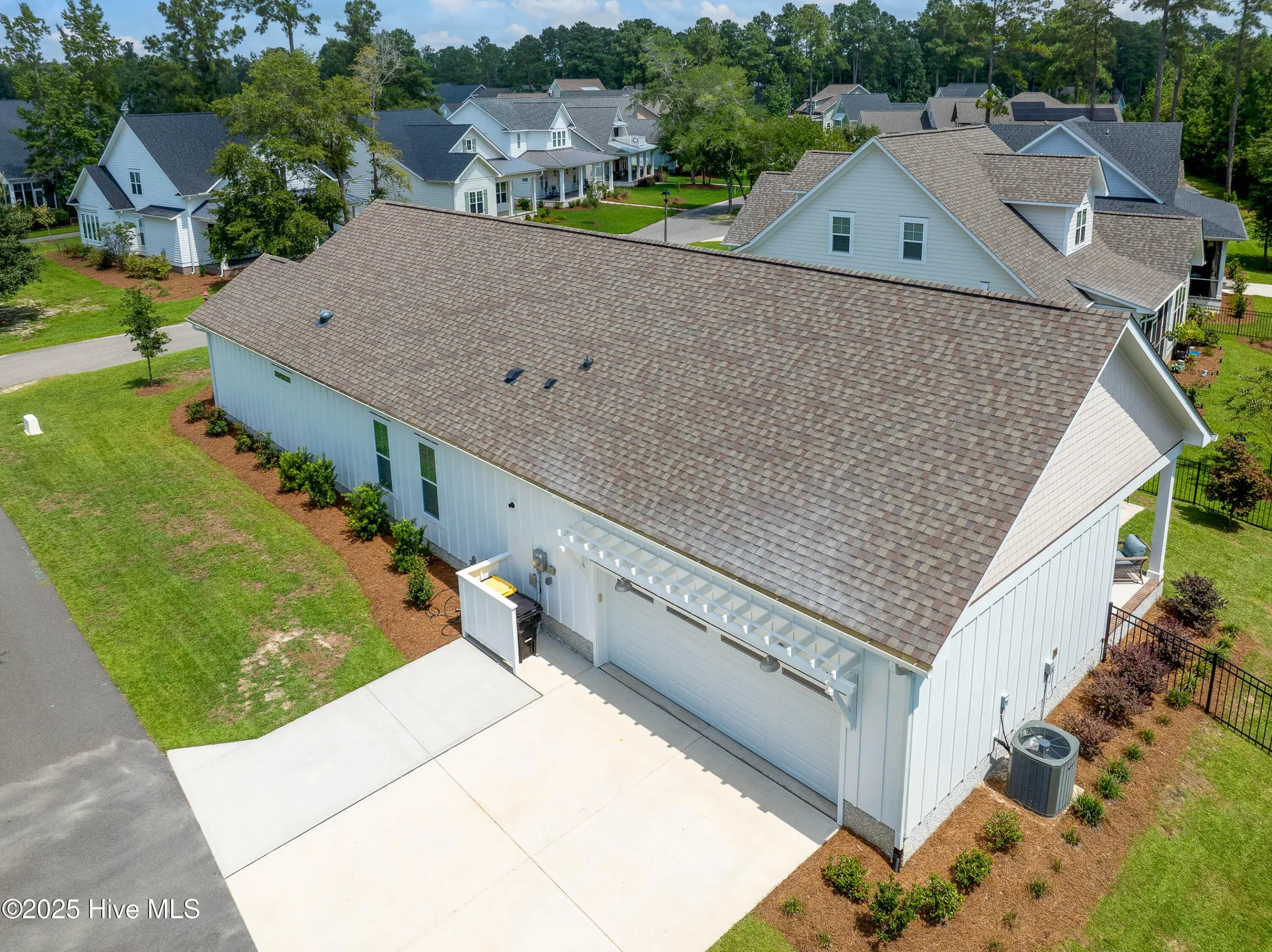 Property Slideshow image 36 of 45 | 332 cornubia dr, Castle Hayne, NC, 28429