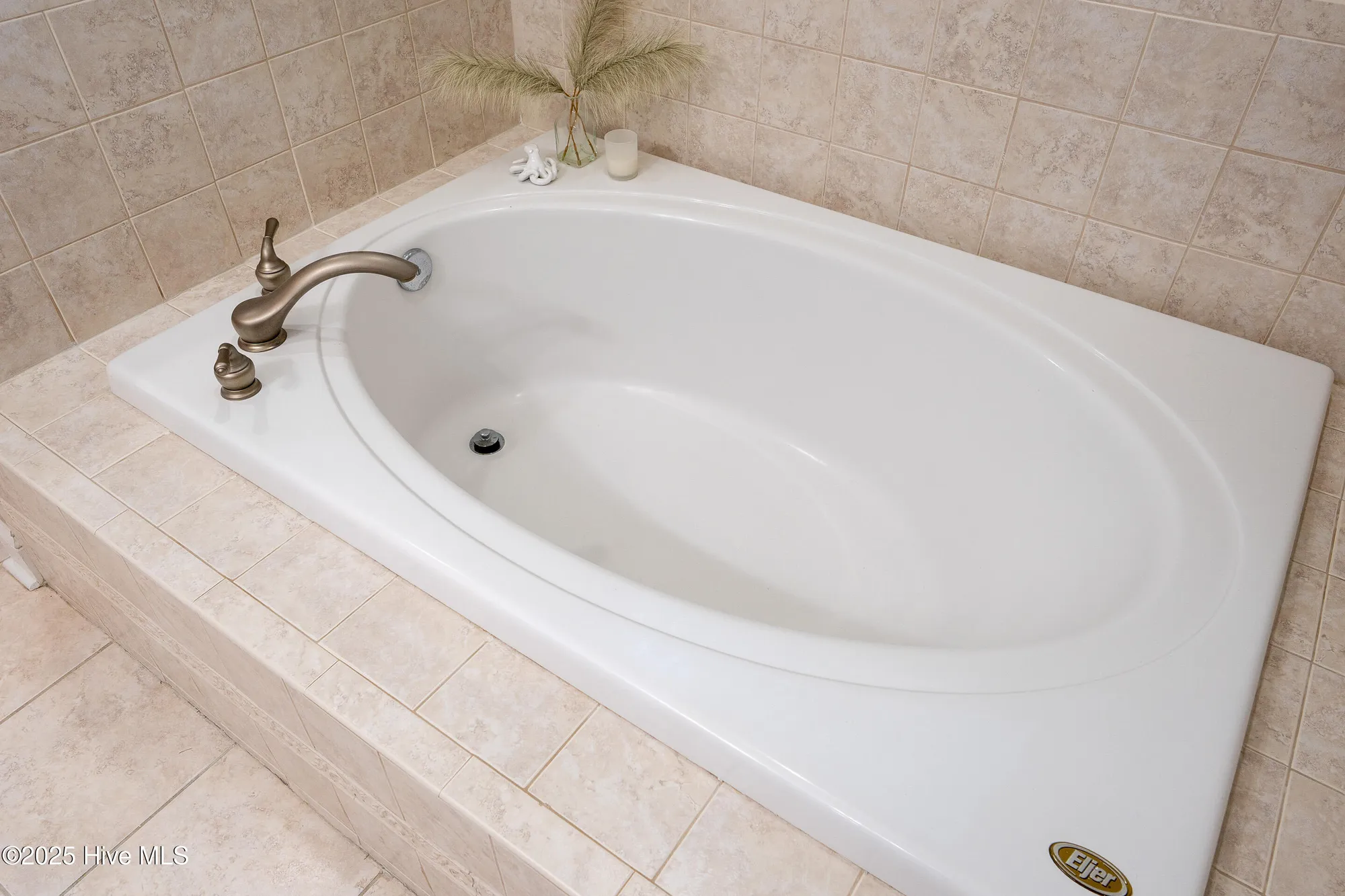 Property Slideshow image 30 of 89 | 3566 sanderling dr, Southport, NC, 28461