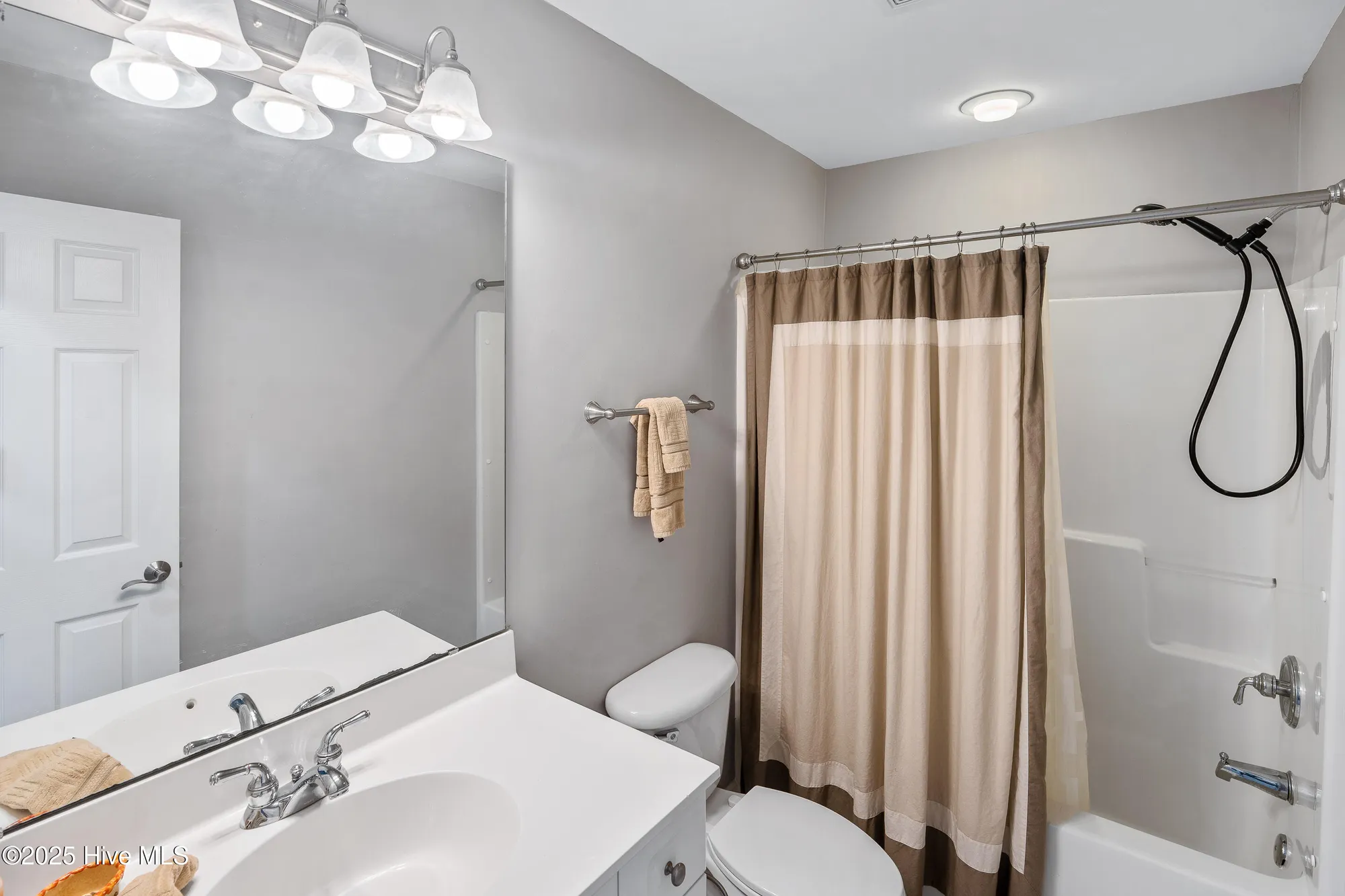 Property Slideshow image 41 of 89 | 3566 sanderling dr, Southport, NC, 28461