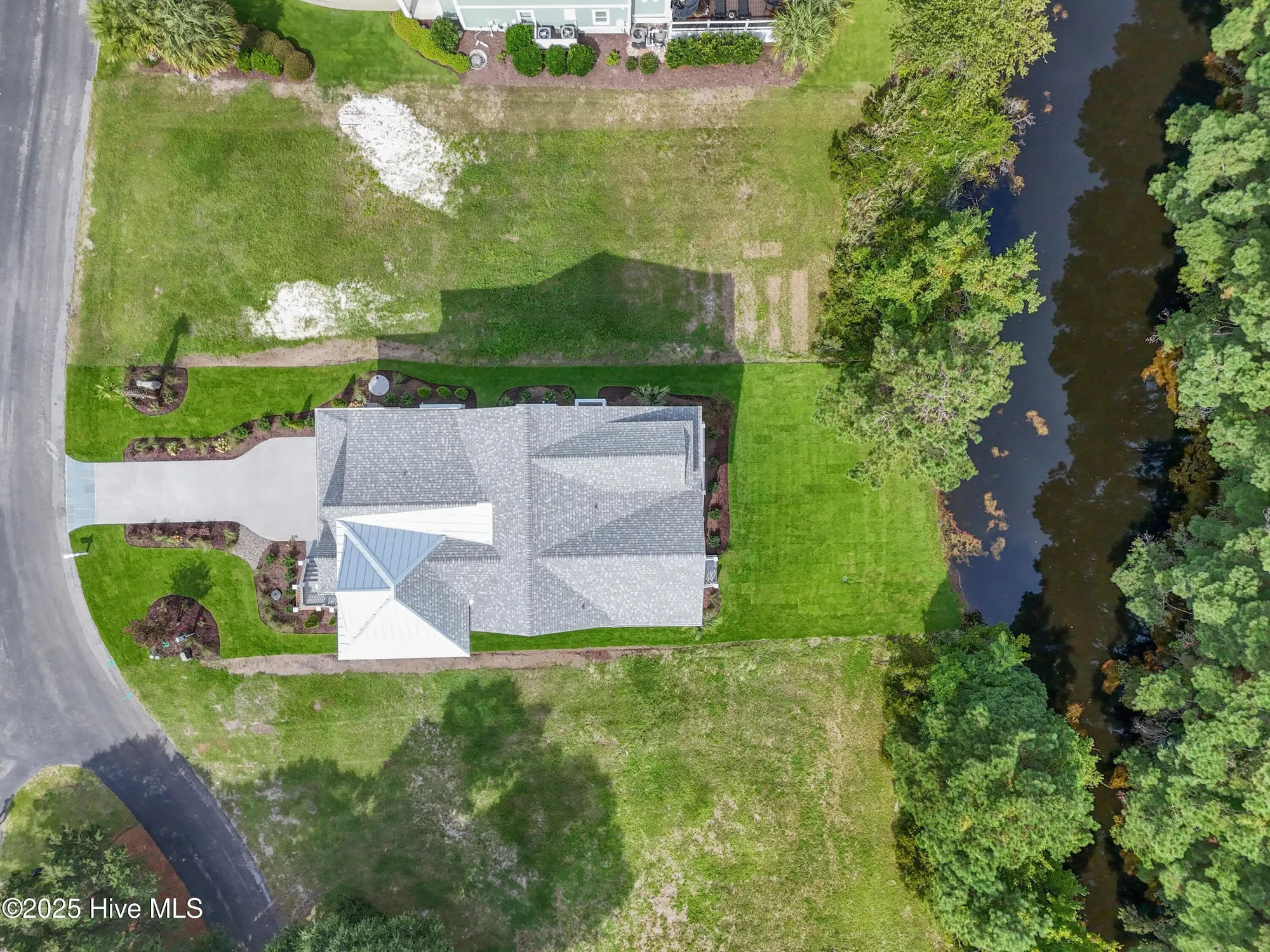 Property Slideshow image 102 of 138 | 2836 harborside way, Southport, NC, 28461