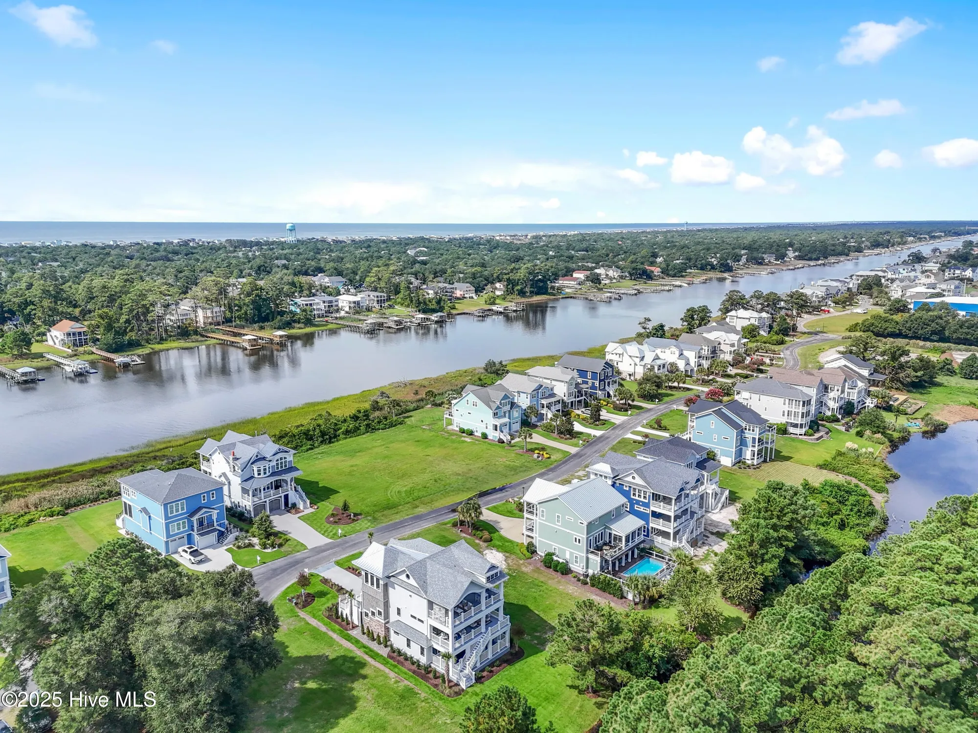 Property Slideshow image 104 of 138 | 2836 harborside way, Southport, NC, 28461