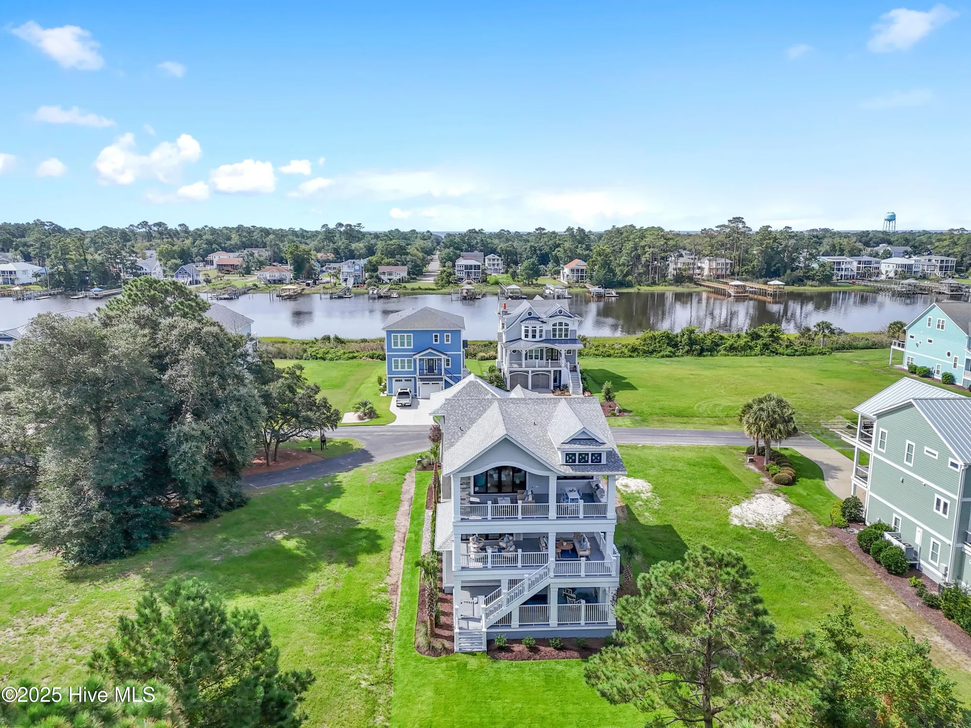 Property Slideshow image 113 of 138 | 2836 harborside way, Southport, NC, 28461