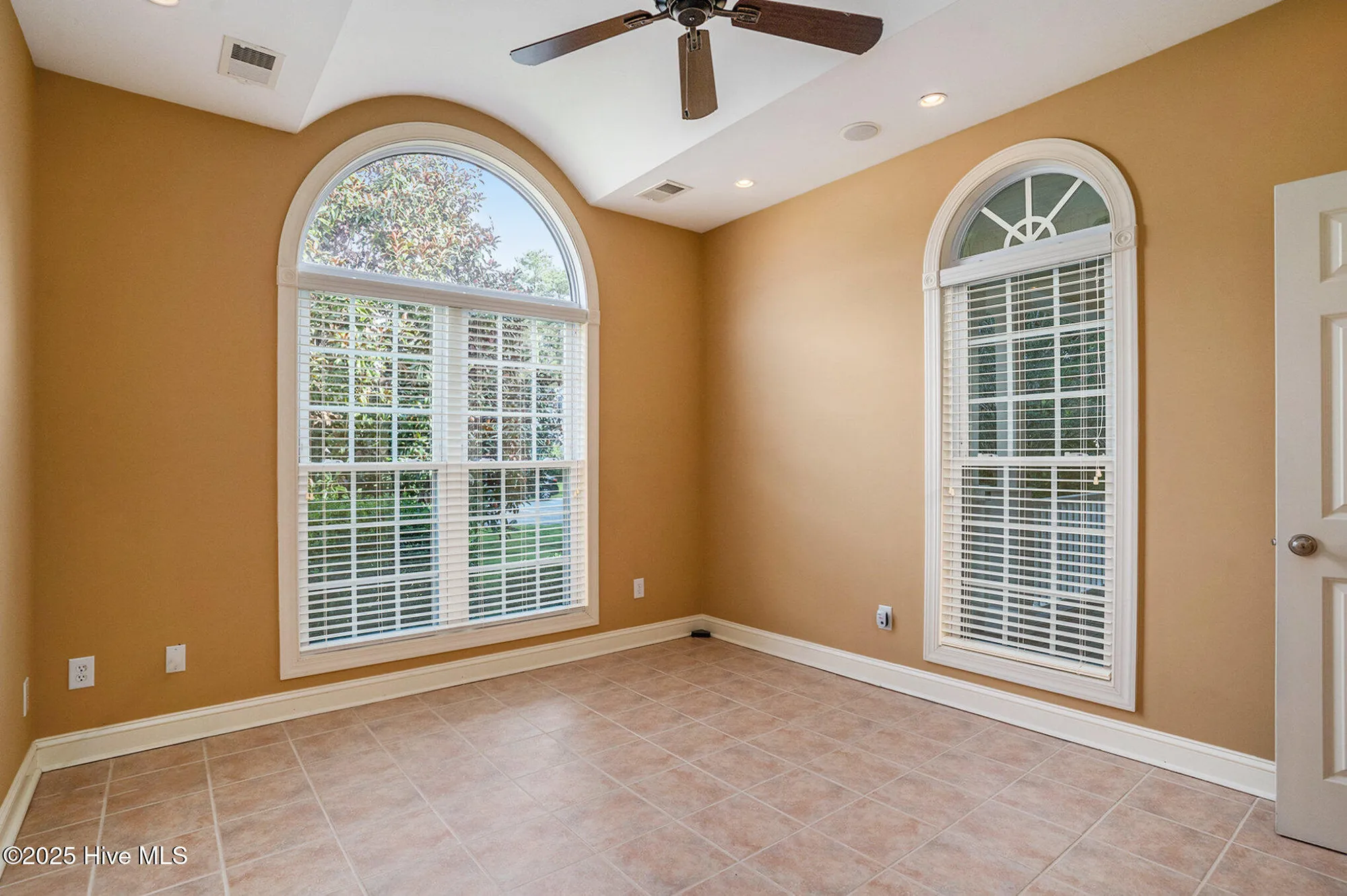 Property Slideshow image 14 of 23 | 8317 dunes rdg, Sunset Beach, NC, 28468
