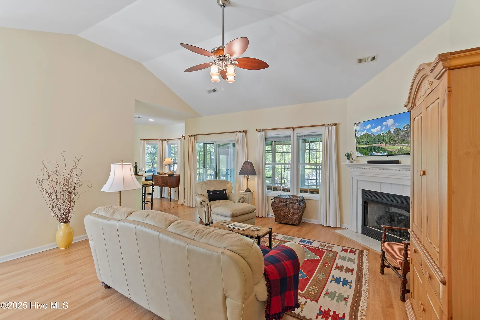 Property Slideshow image 15 of 53 | 4138 churchill cir, Southport, NC, 28461