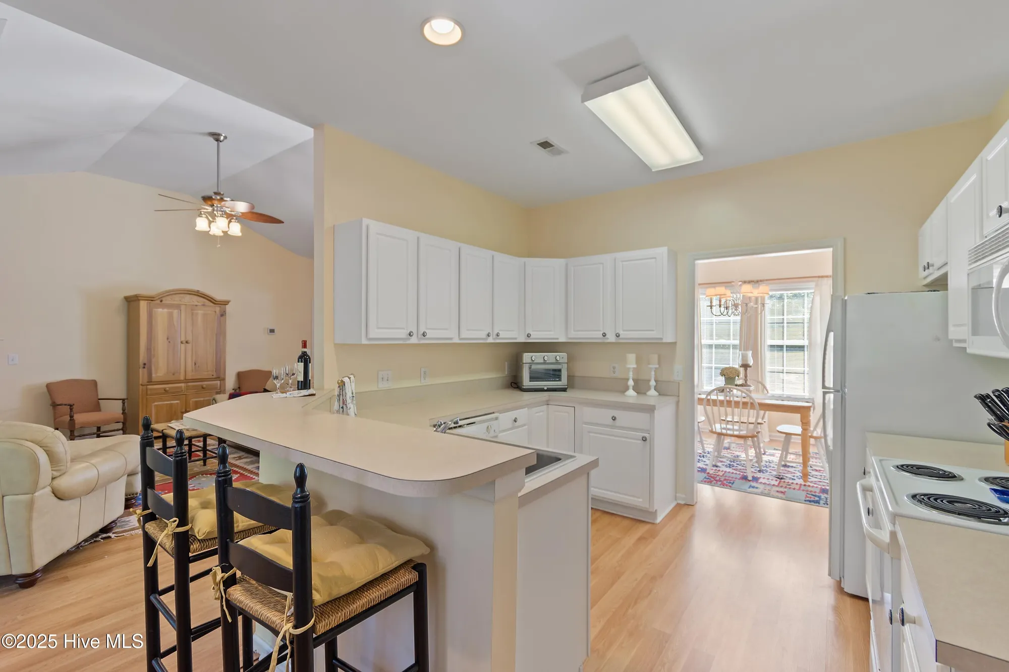 Property Slideshow image 10 of 53 | 4138 churchill cir, Southport, NC, 28461