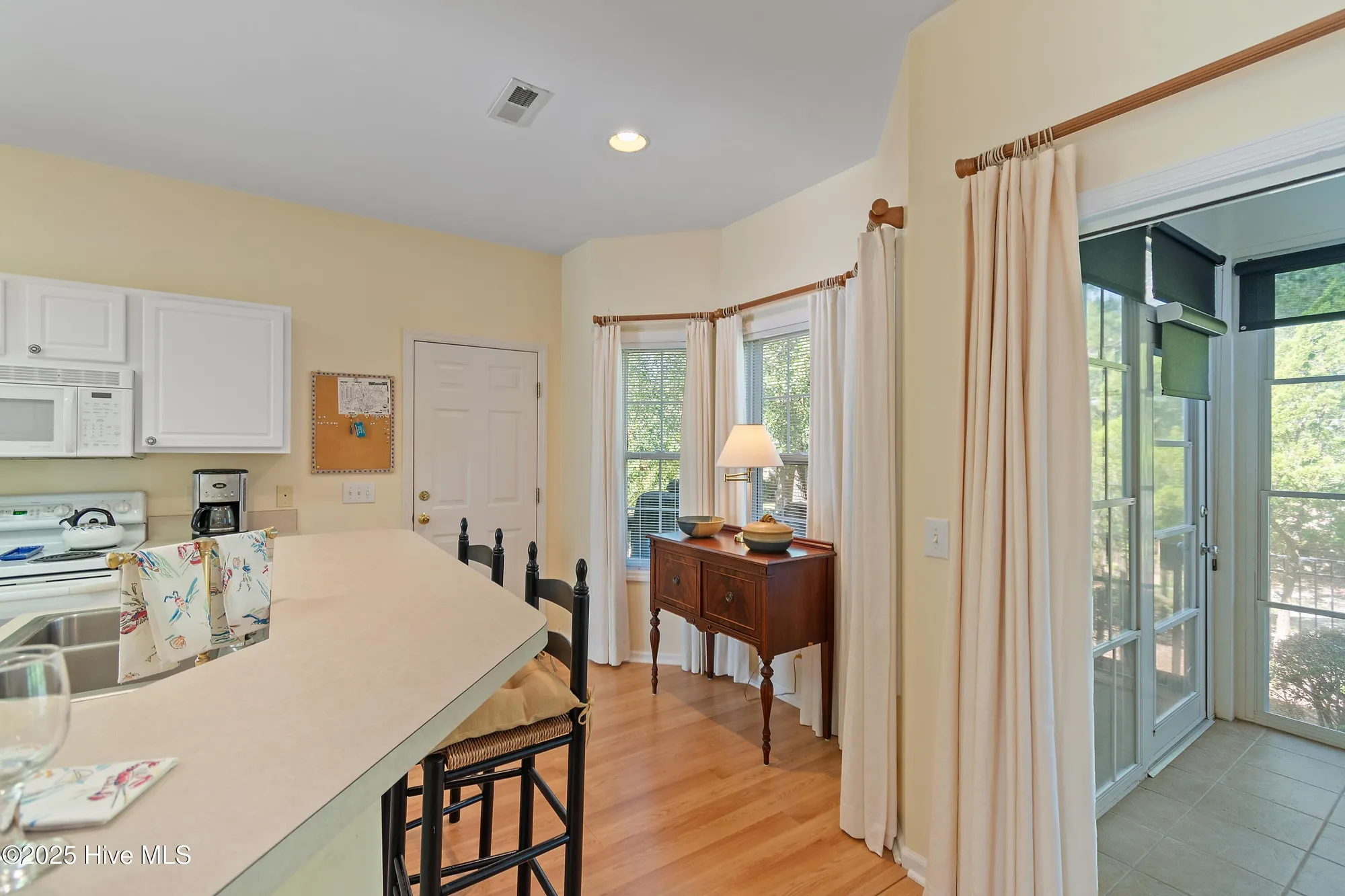 Property Slideshow image 12 of 53 | 4138 churchill cir, Southport, NC, 28461