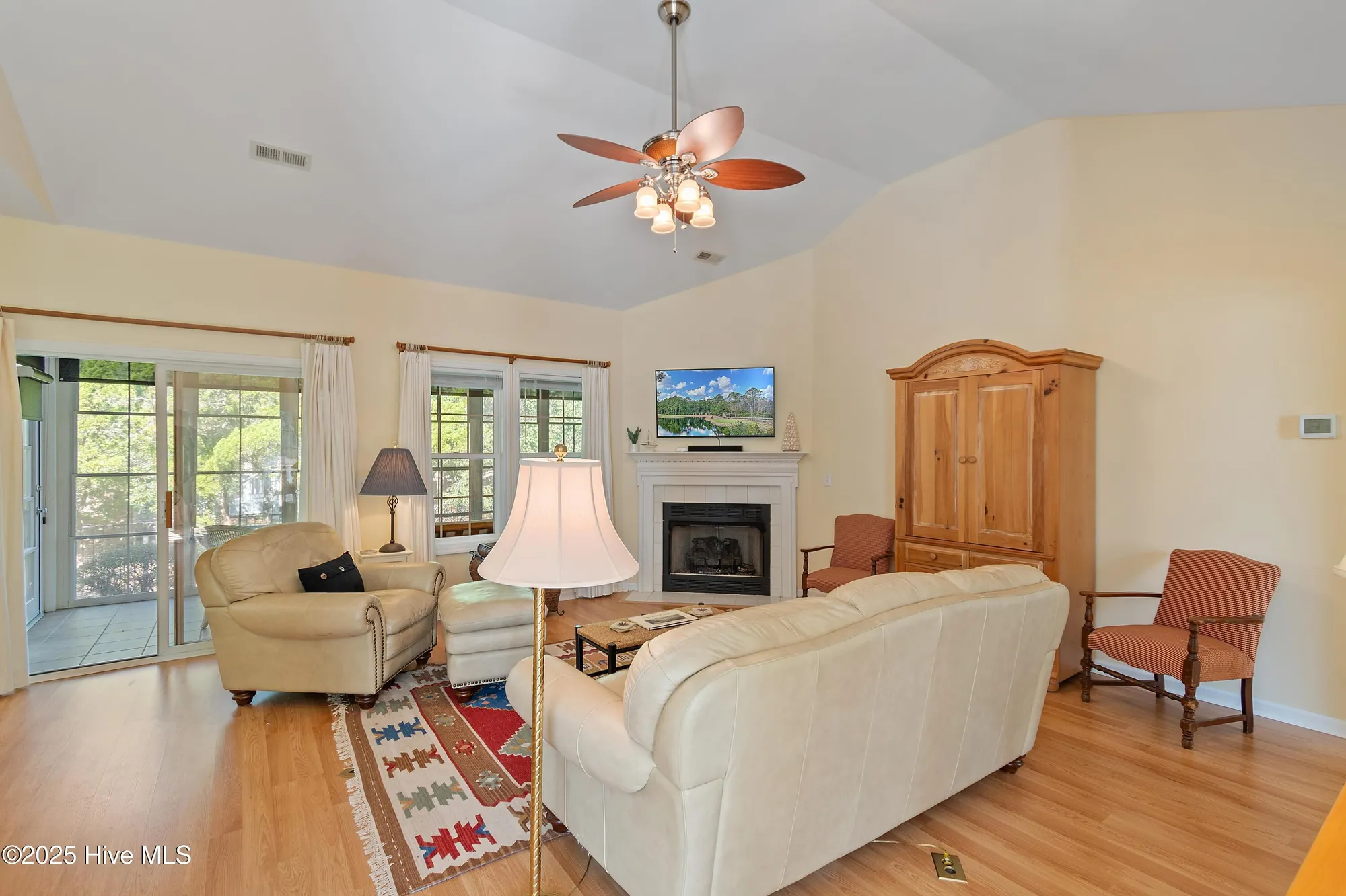 Property Slideshow image 14 of 53 | 4138 churchill cir, Southport, NC, 28461