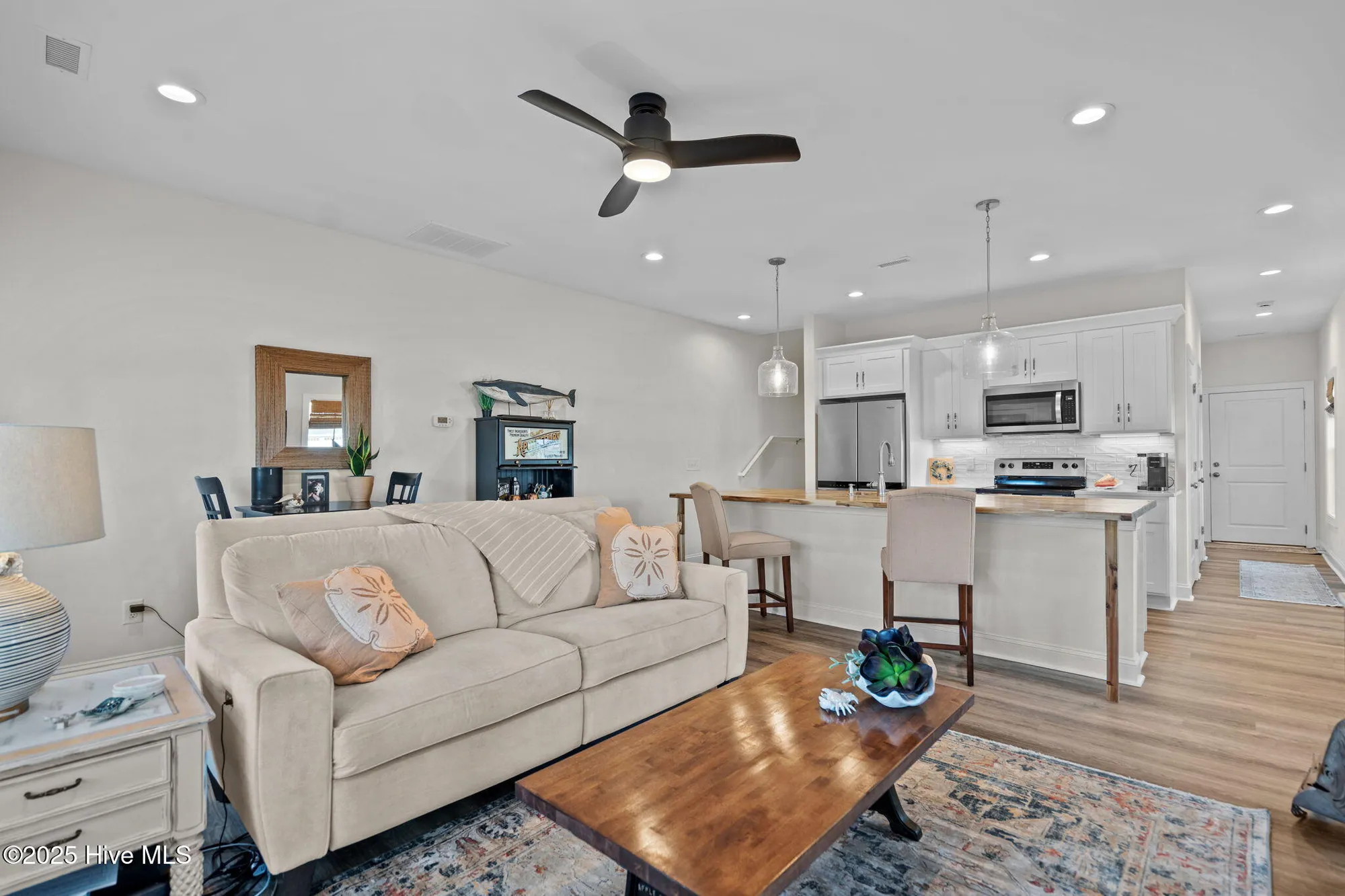 Property Slideshow image 8 of 26 | 900 fresnel run, Wilmington, NC, 28412