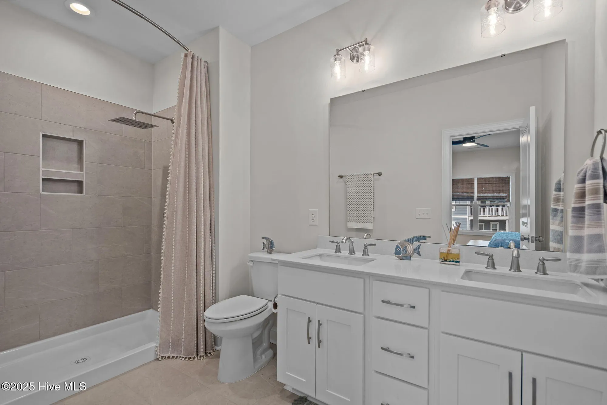 Property Slideshow image 14 of 26 | 900 fresnel run, Wilmington, NC, 28412