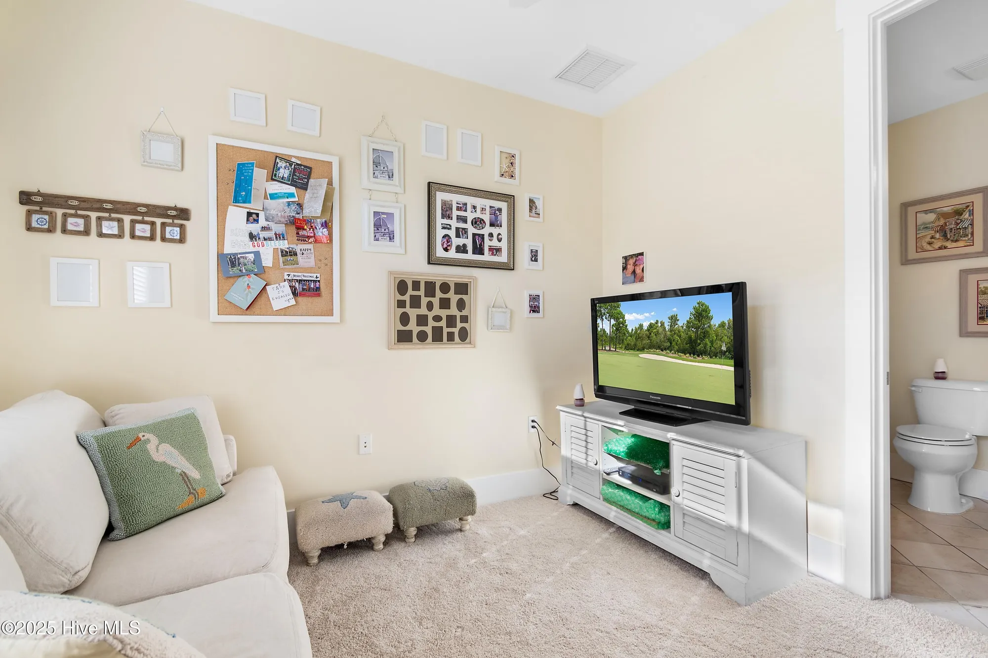 Property Slideshow image 13 of 40 | 2537 st james dr apt 1008, Southport, NC, 28461
