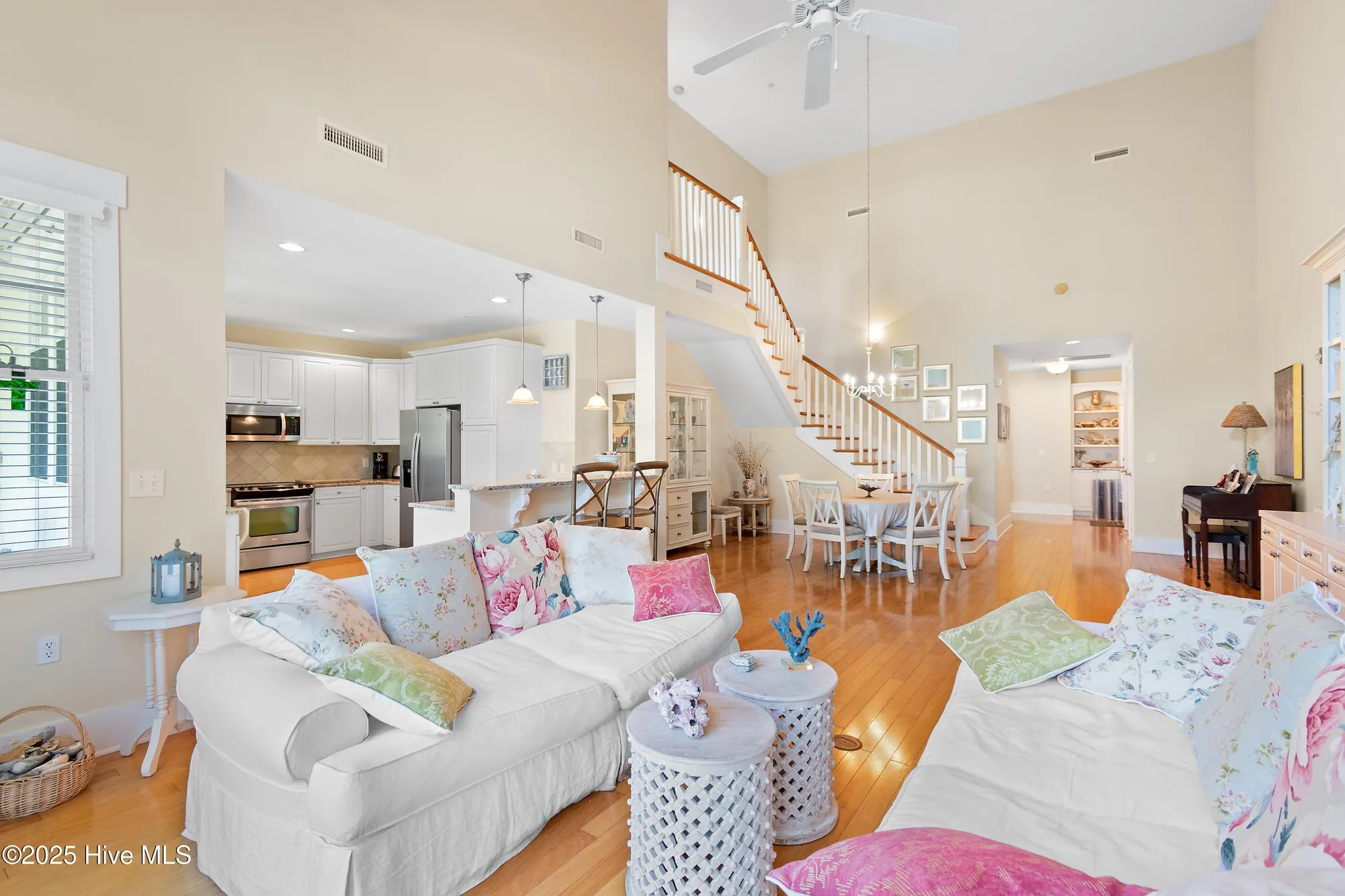 Property Slideshow image 7 of 40 | 2537 st james dr apt 1008, Southport, NC, 28461