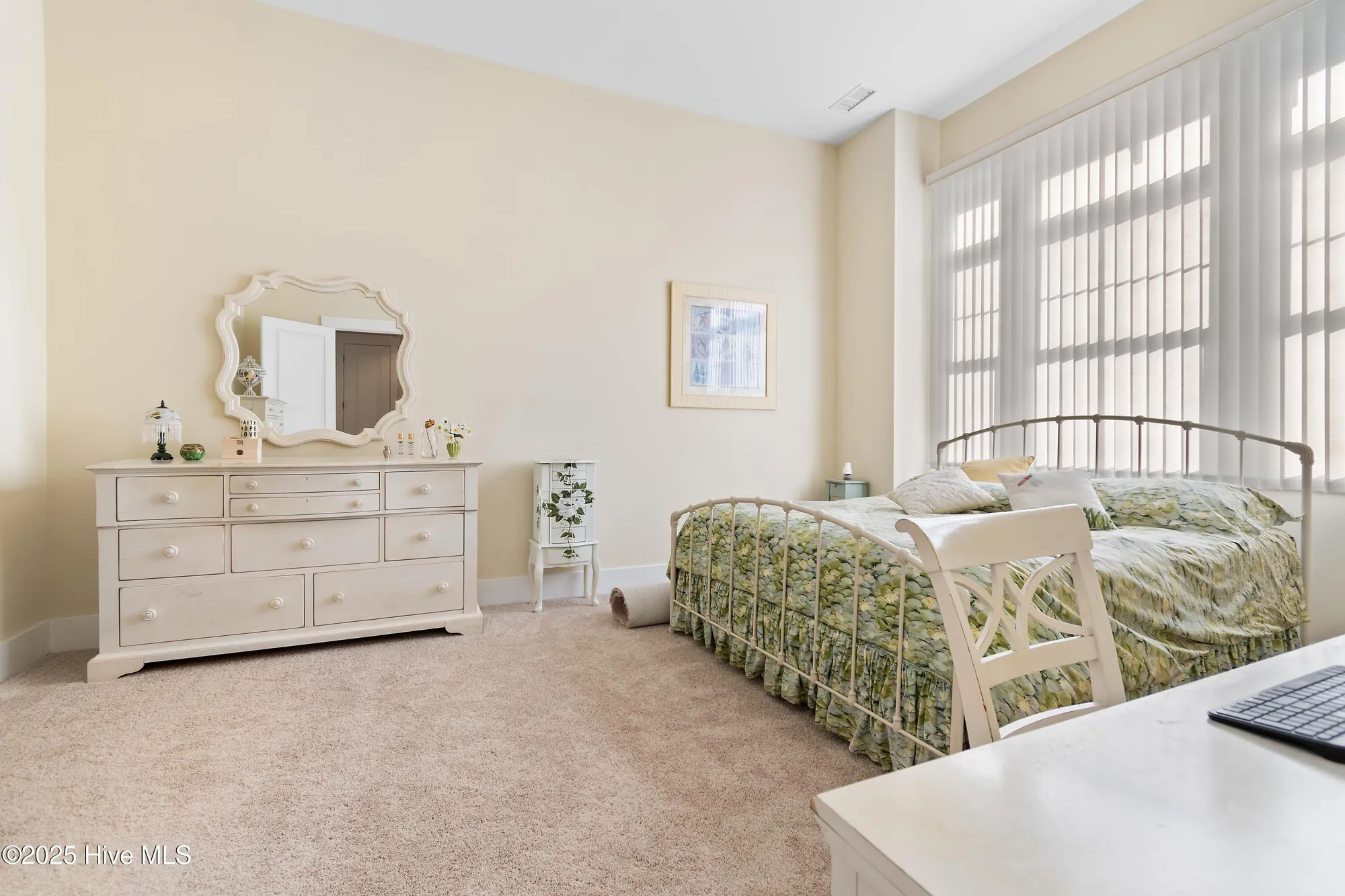 Property Slideshow image 10 of 40 | 2537 st james dr apt 1008, Southport, NC, 28461