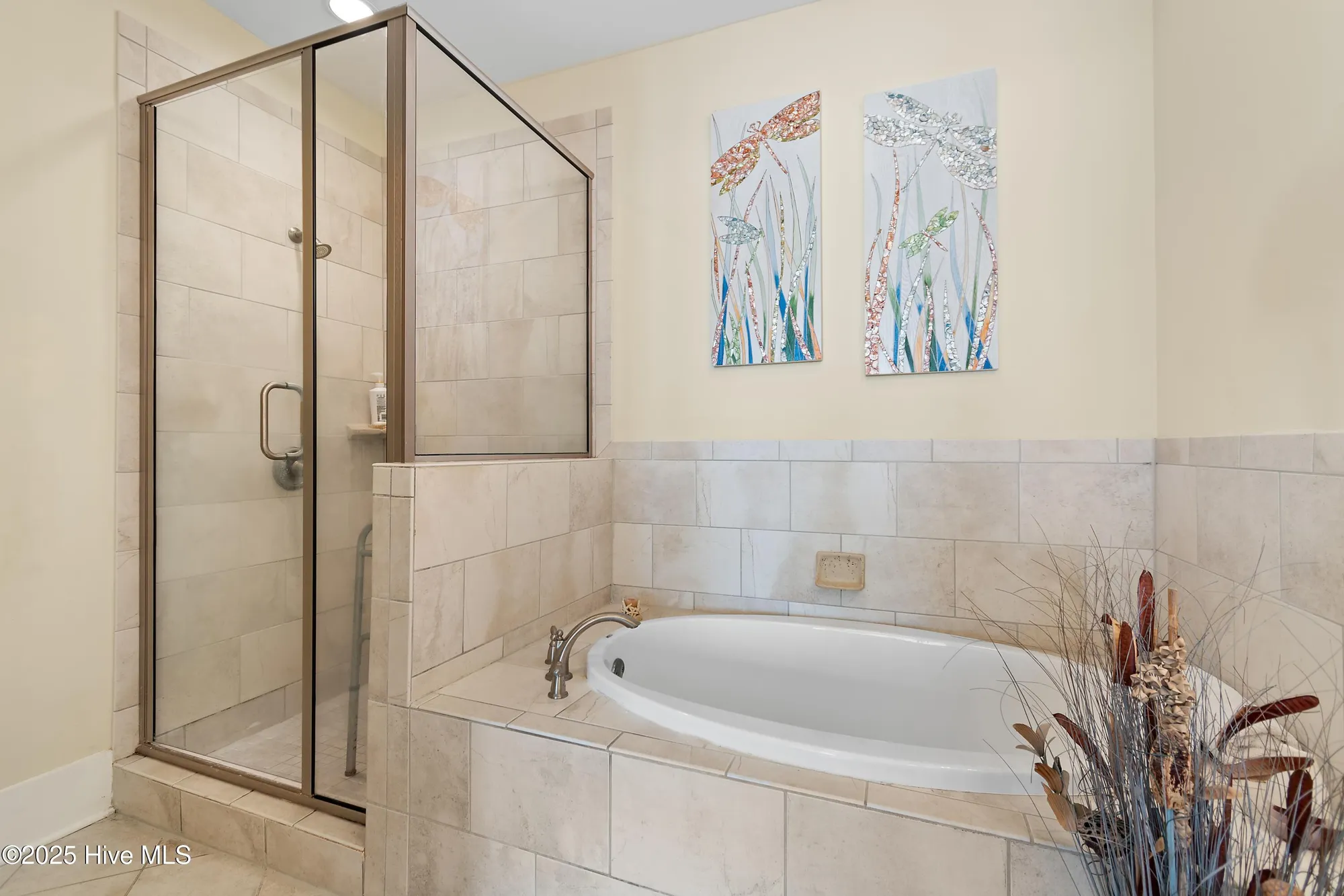 Property Slideshow image 12 of 40 | 2537 st james dr apt 1008, Southport, NC, 28461