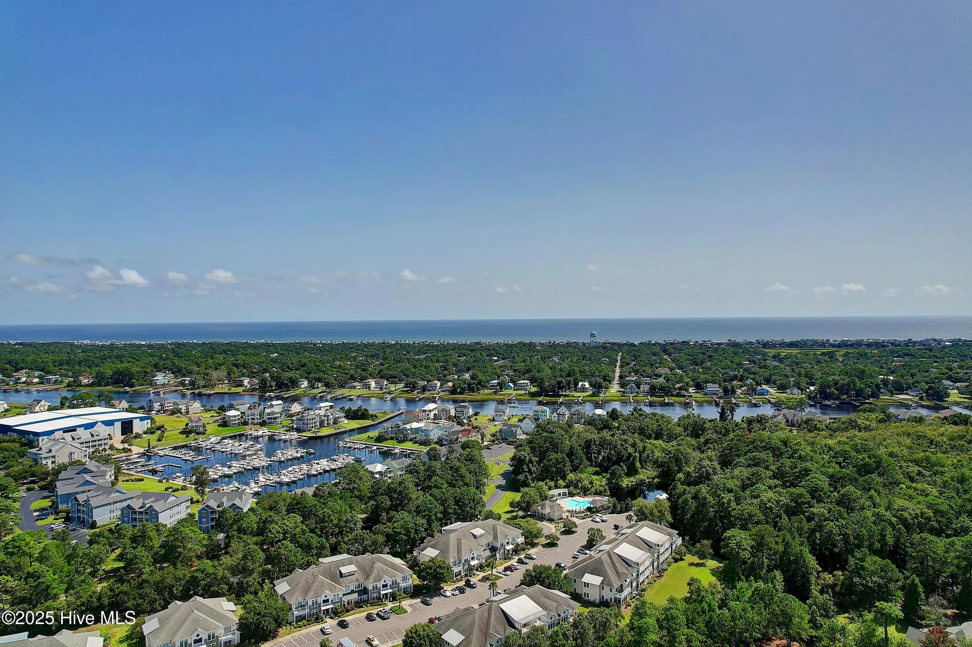 Property Slideshow image 31 of 40 | 2537 st james dr apt 1008, Southport, NC, 28461