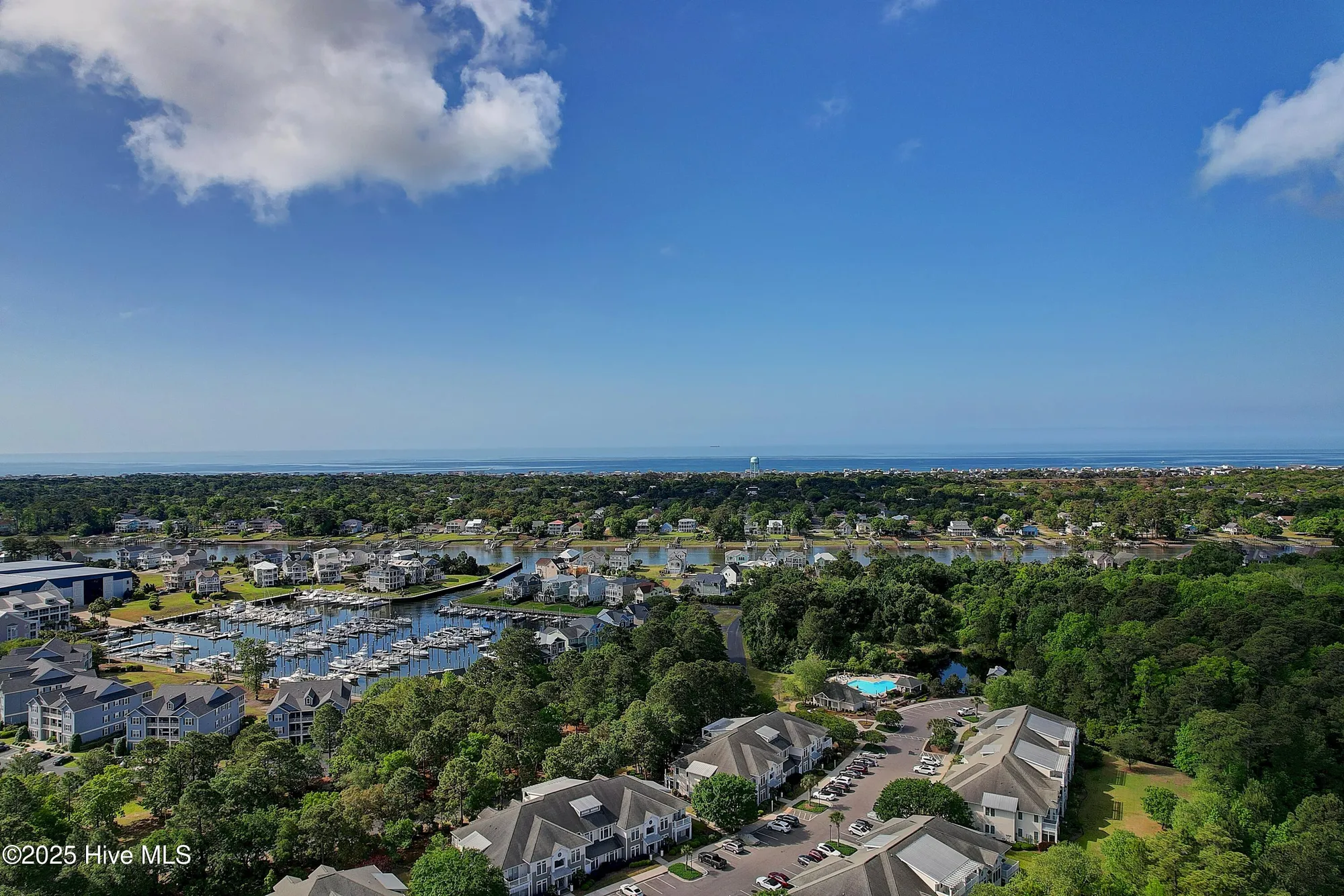 Property Slideshow image 38 of 40 | 2537 st james dr apt 1008, Southport, NC, 28461