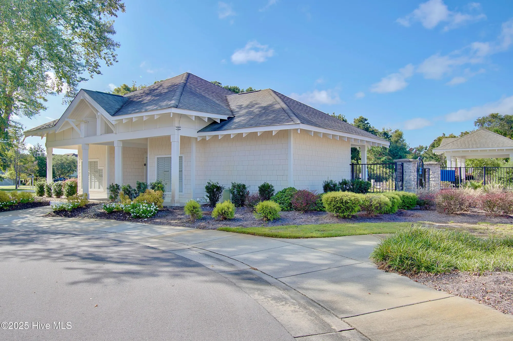 Property Slideshow image 33 of 40 | 2537 st james dr apt 1008, Southport, NC, 28461