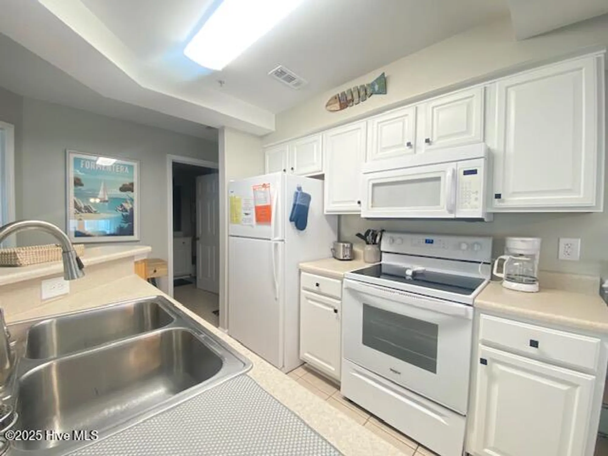 Property Slideshow image 10 of 23 | 1215 n middleton dr 2504, Calabash, NC, 28467