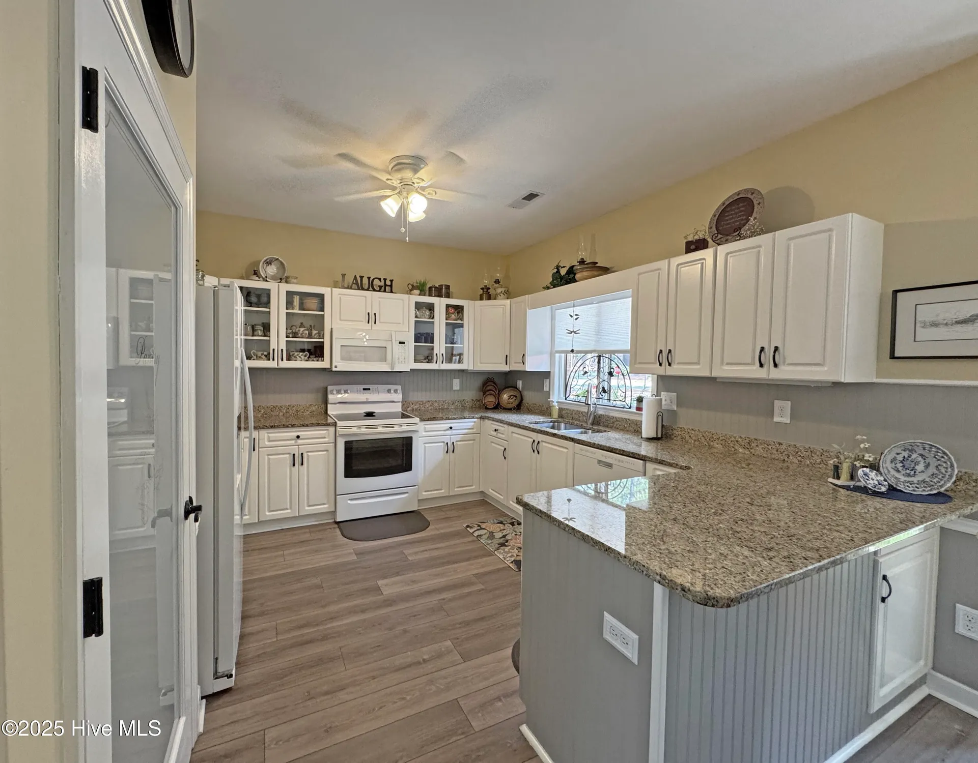 Property Slideshow image 7 of 27 | 732 burlwood dr, Southern Pines, NC, 28387