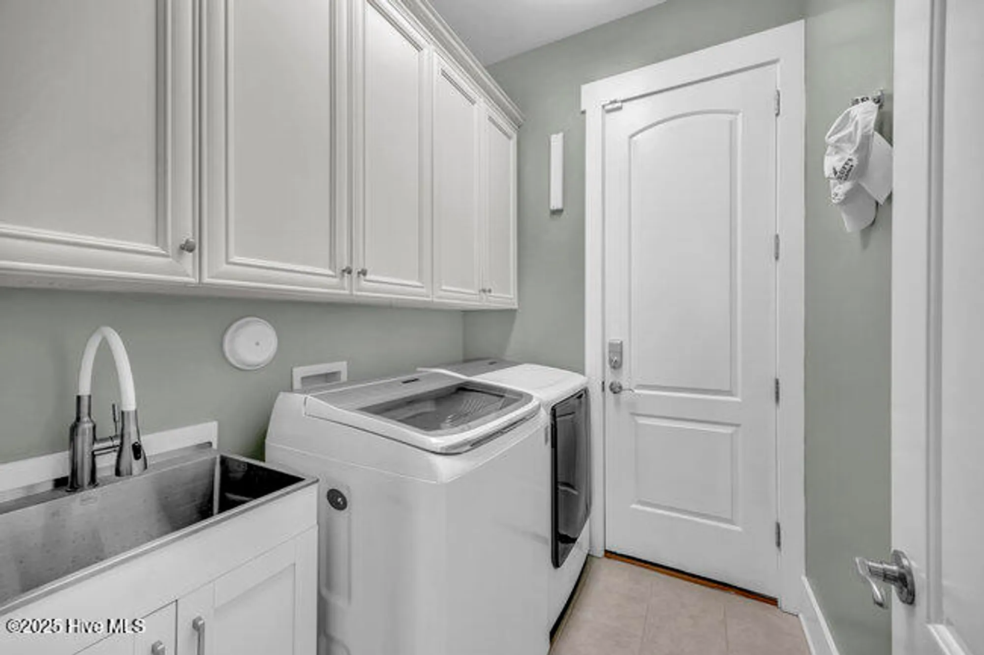 Property Slideshow image 24 of 63 | 3586 rivergate way, Leland, NC, 28451