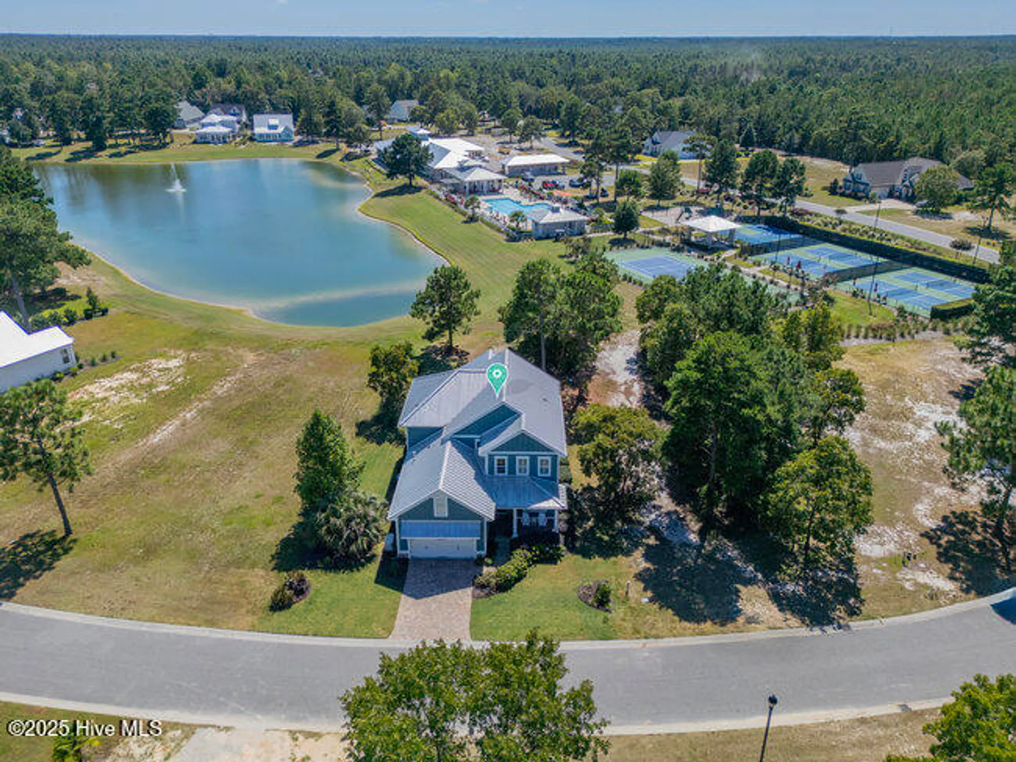 Property Slideshow image 4 of 63 | 3586 rivergate way, Leland, NC, 28451