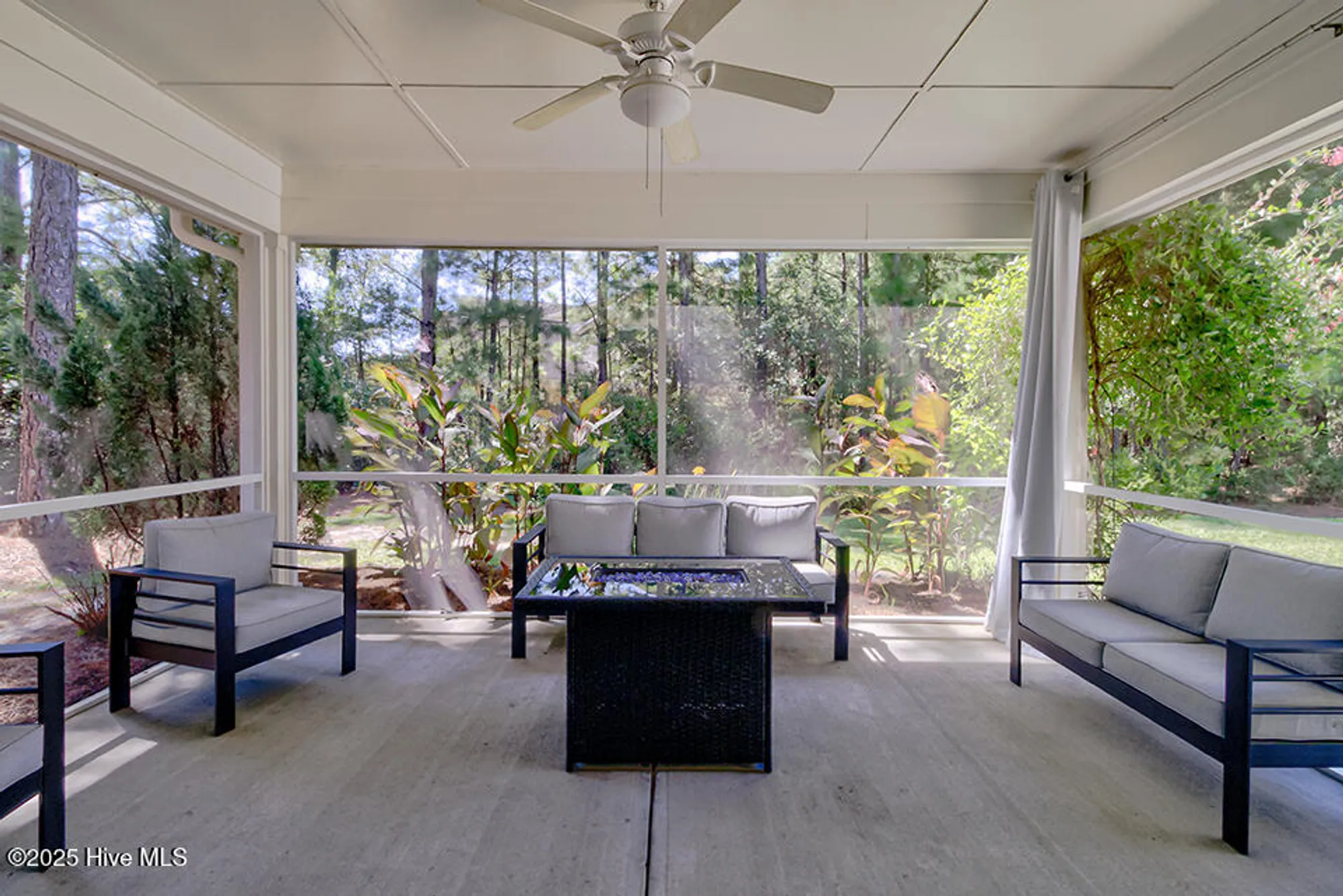 Property Slideshow image 11 of 50 | 2307 willbrook ct, Leland, NC, 28451