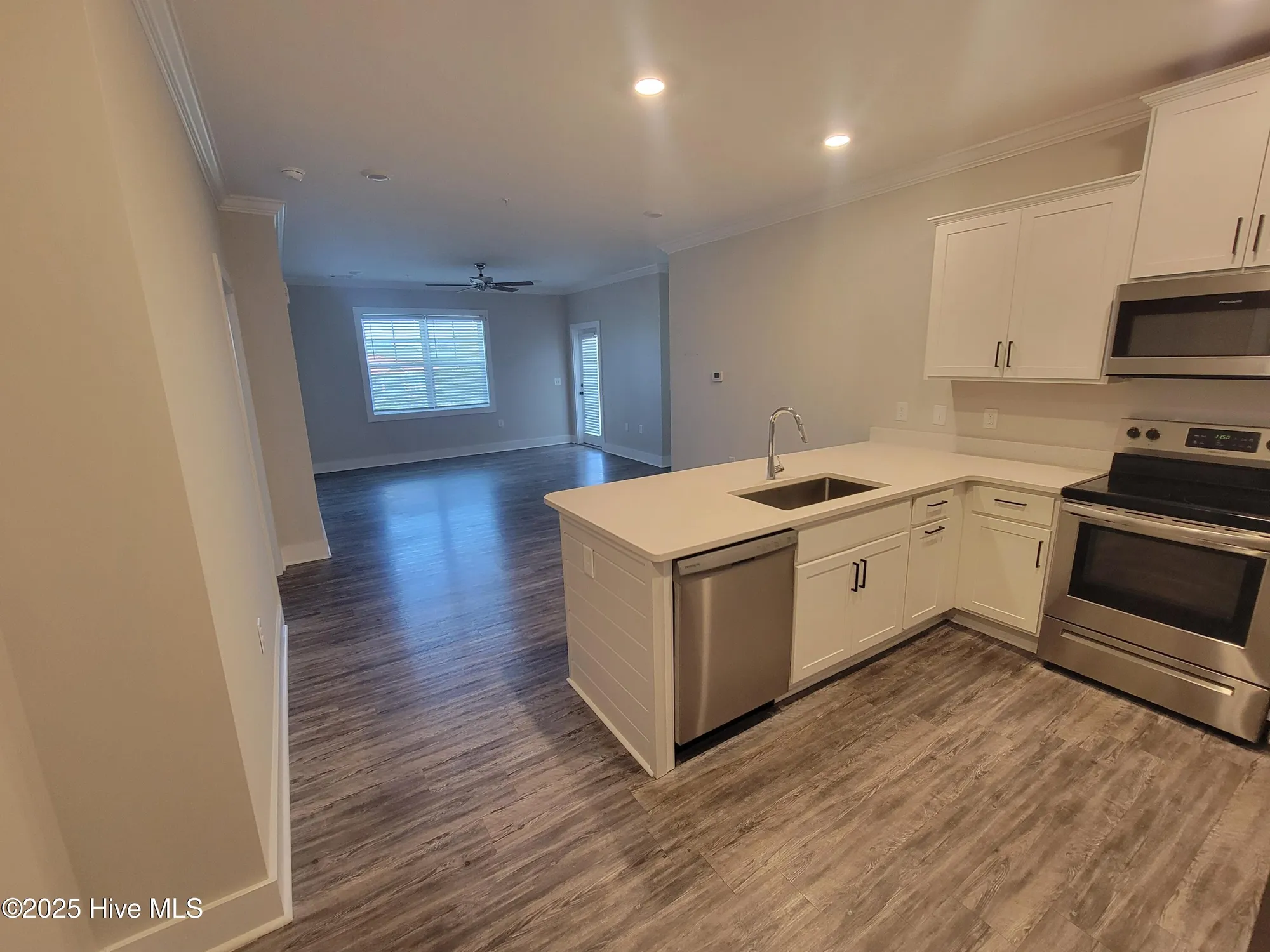 Property Slideshow image 4 of 40 | 395 s crow creek dr nw unit 1615, Calabash, NC, 28467