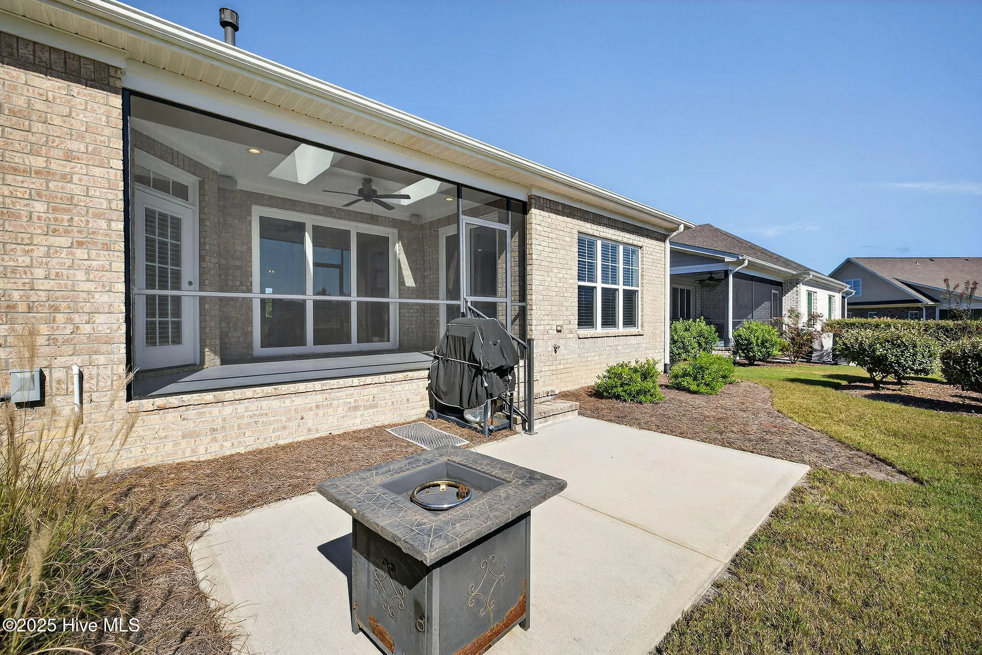 Property Slideshow image 15 of 86 | 8412 caladenia way, Leland, NC, 28451