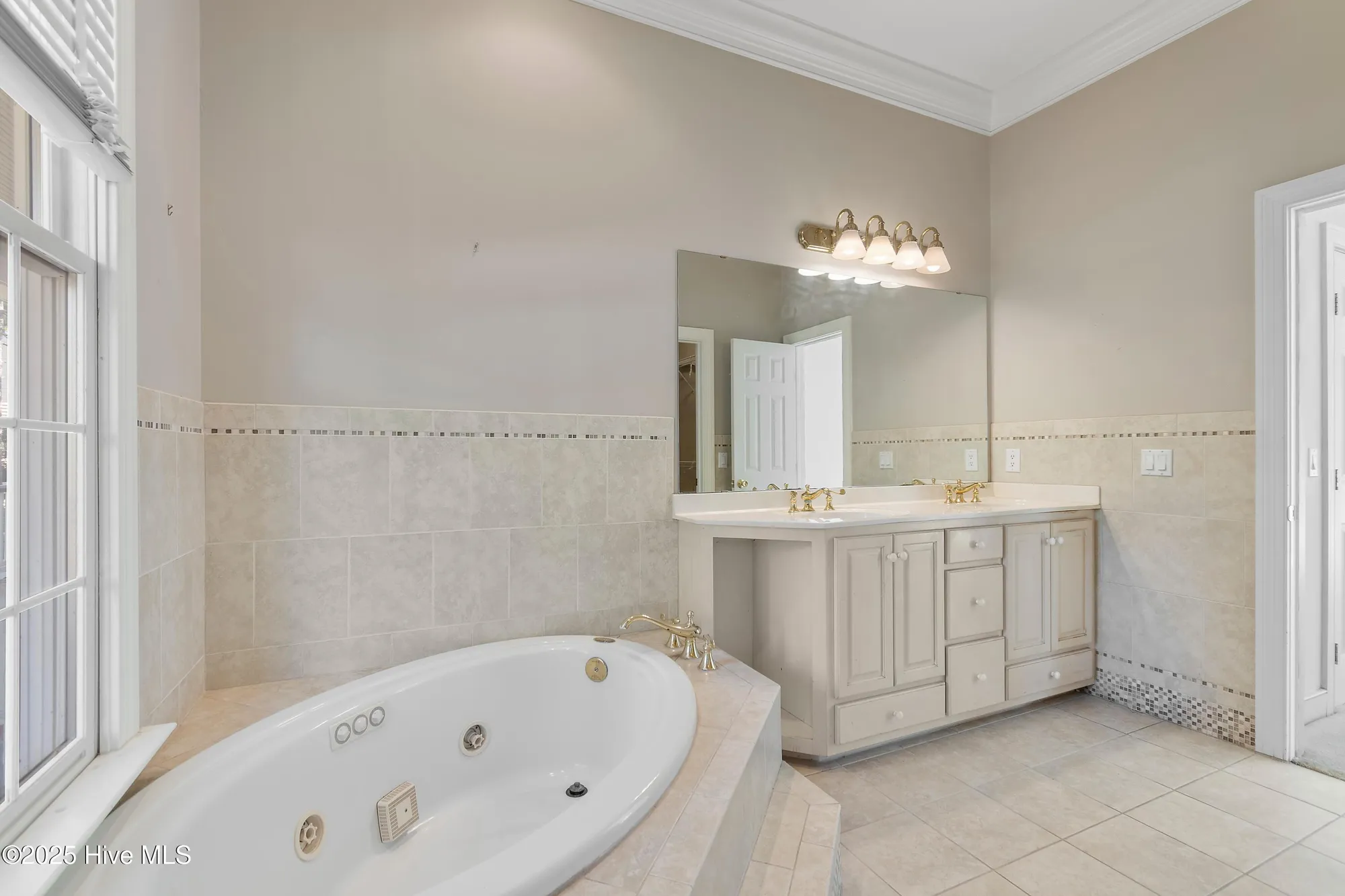 Property Slideshow image 42 of 86 | 3565 st james dr, Southport, NC, 28461
