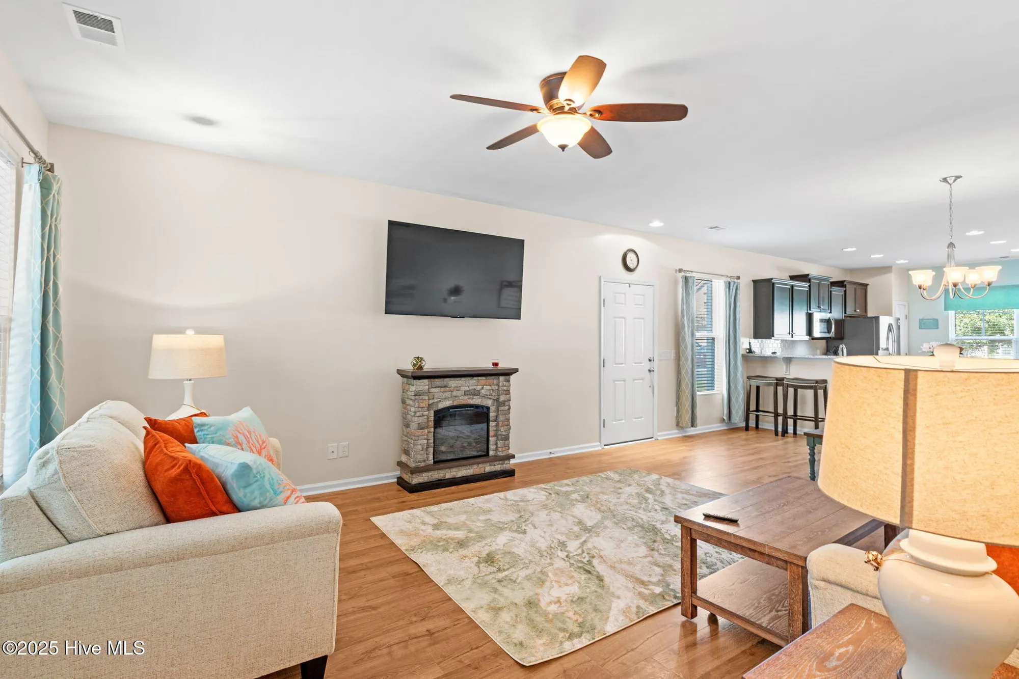 Property Slideshow image 14 of 68 | 152 freeboard ln # 806, Carolina Shores, NC, 28467