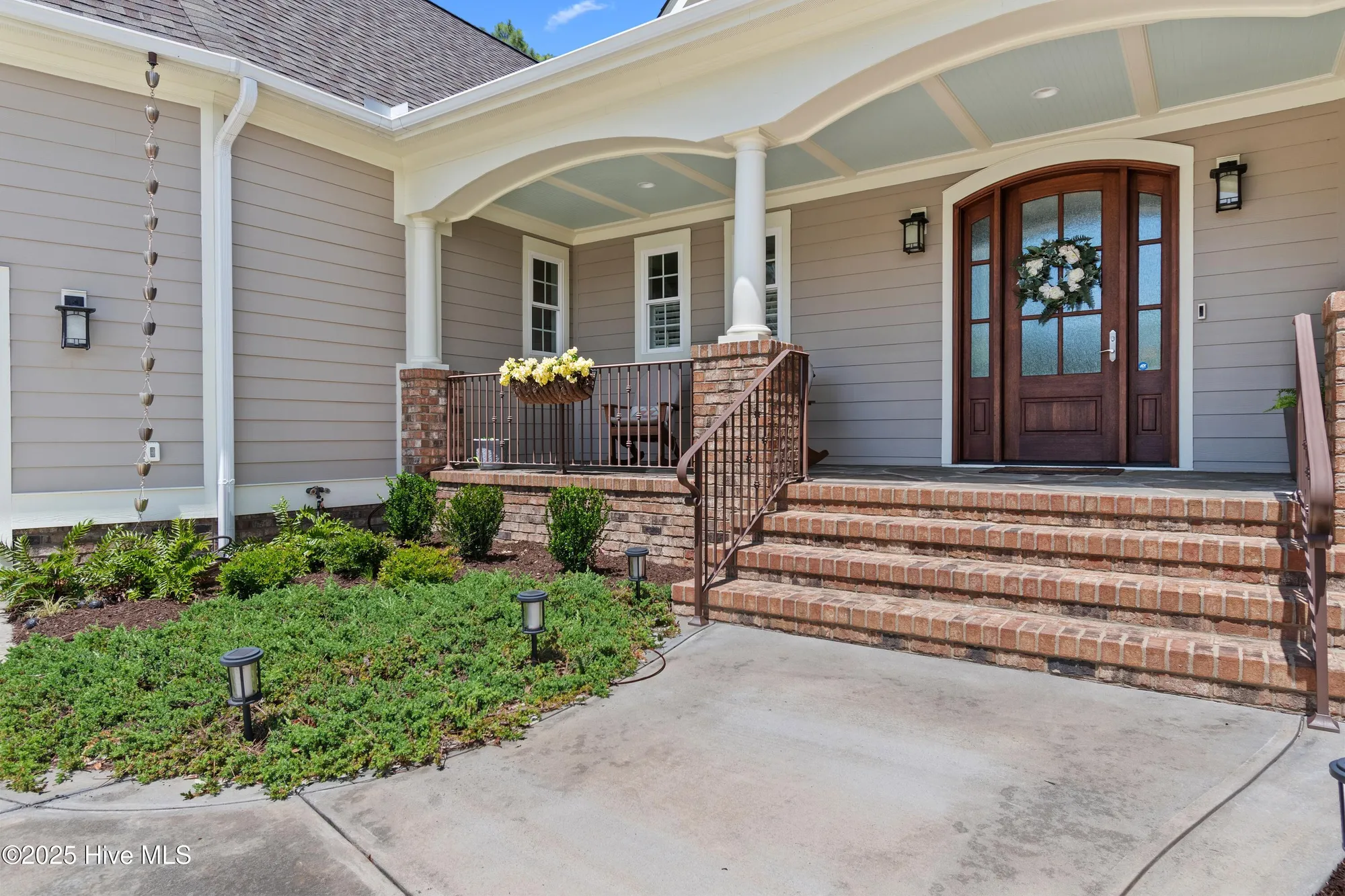 Property Slideshow image 8 of 63 | 2555 parkridge dr, Southport, NC, 28461