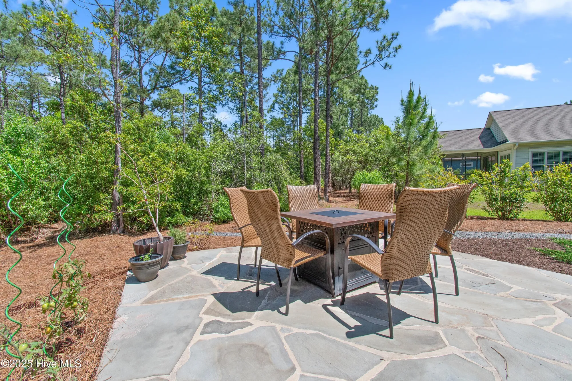 Property Slideshow image 45 of 63 | 2555 parkridge dr, Southport, NC, 28461