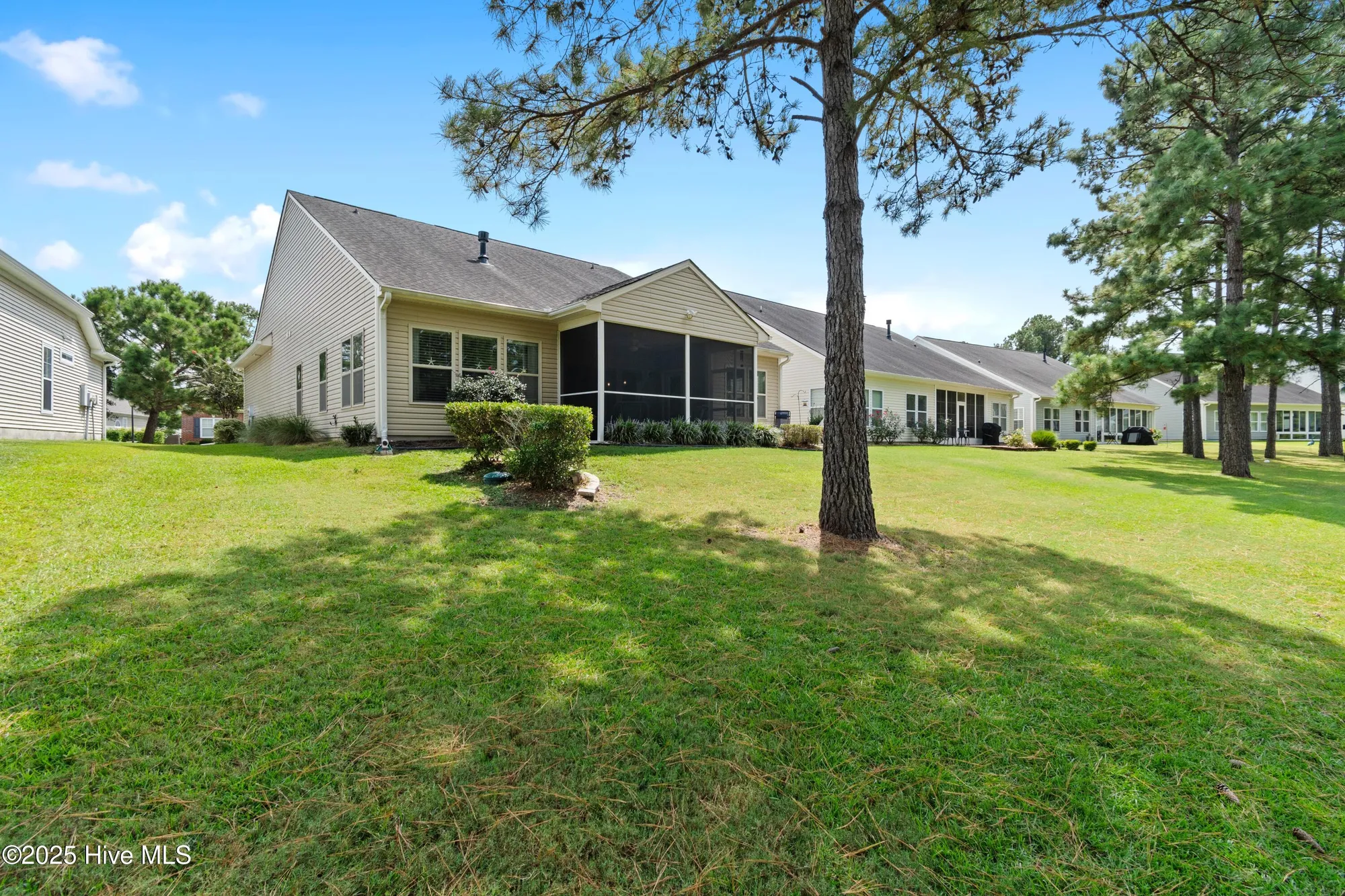 Property Slideshow image 27 of 52 | 1014 meadowlands trl nw, Calabash, NC, 28467